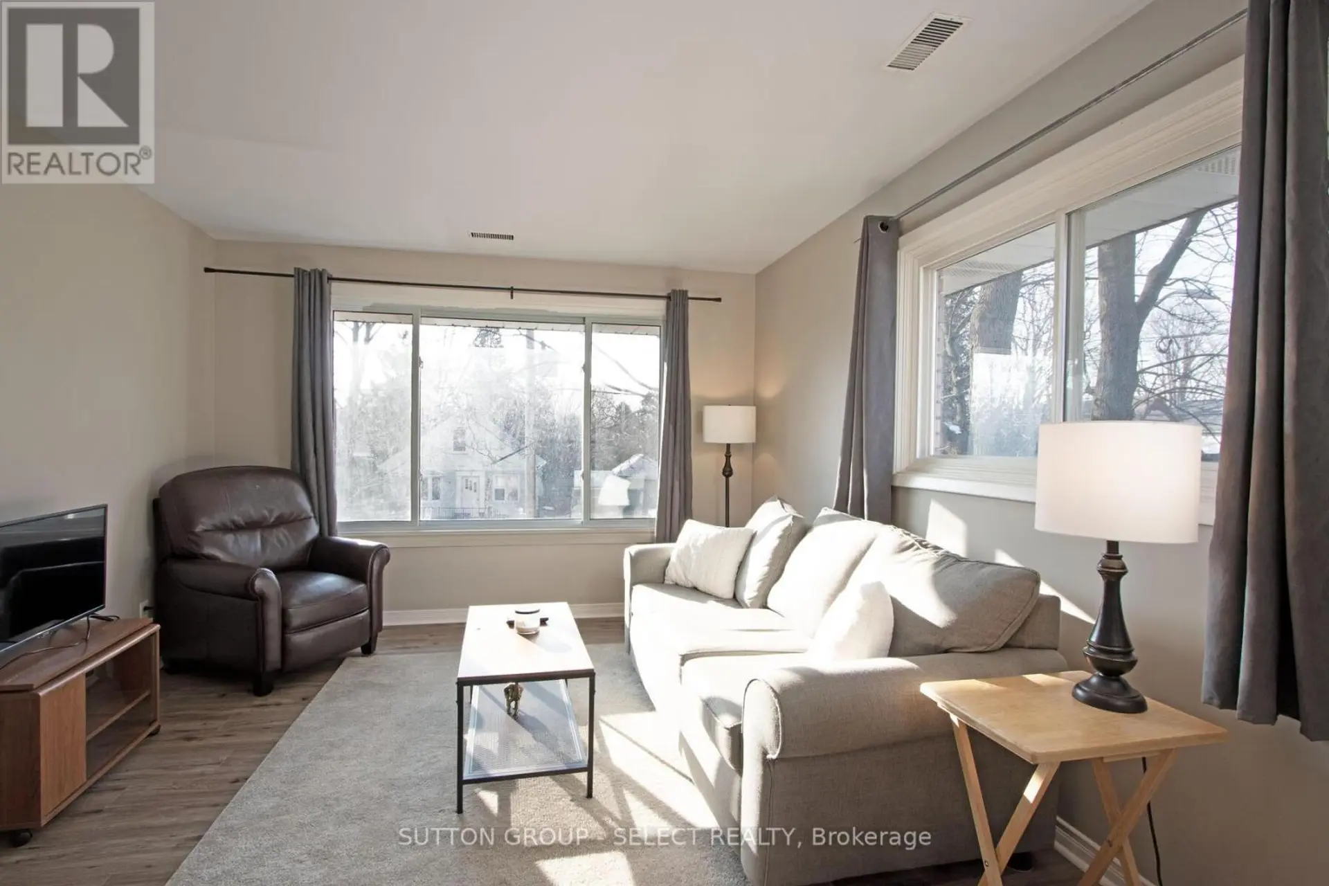 47 ROGERS AVENUE - Image 8