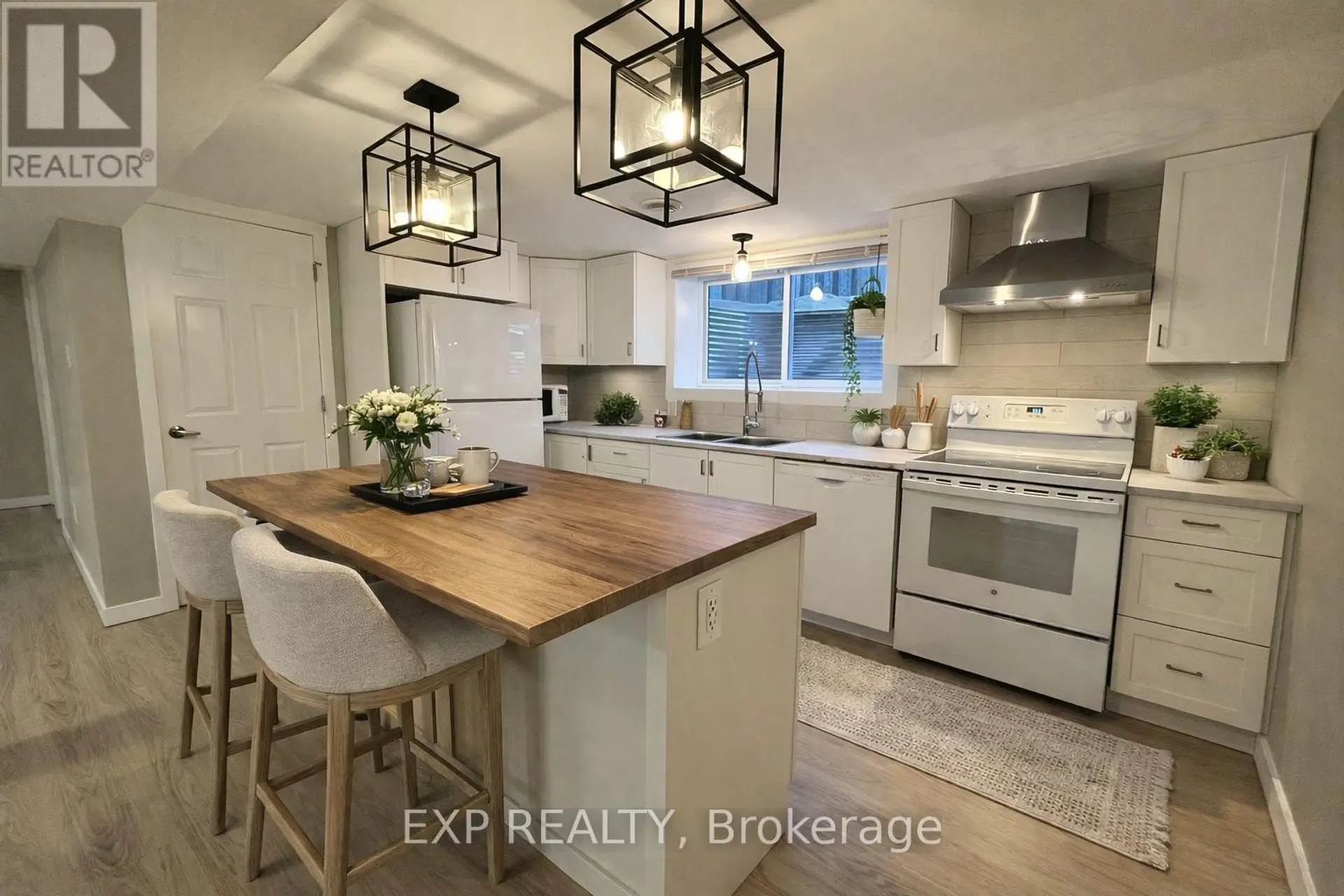 1237 VANCOUVER AVENUE - Image 10