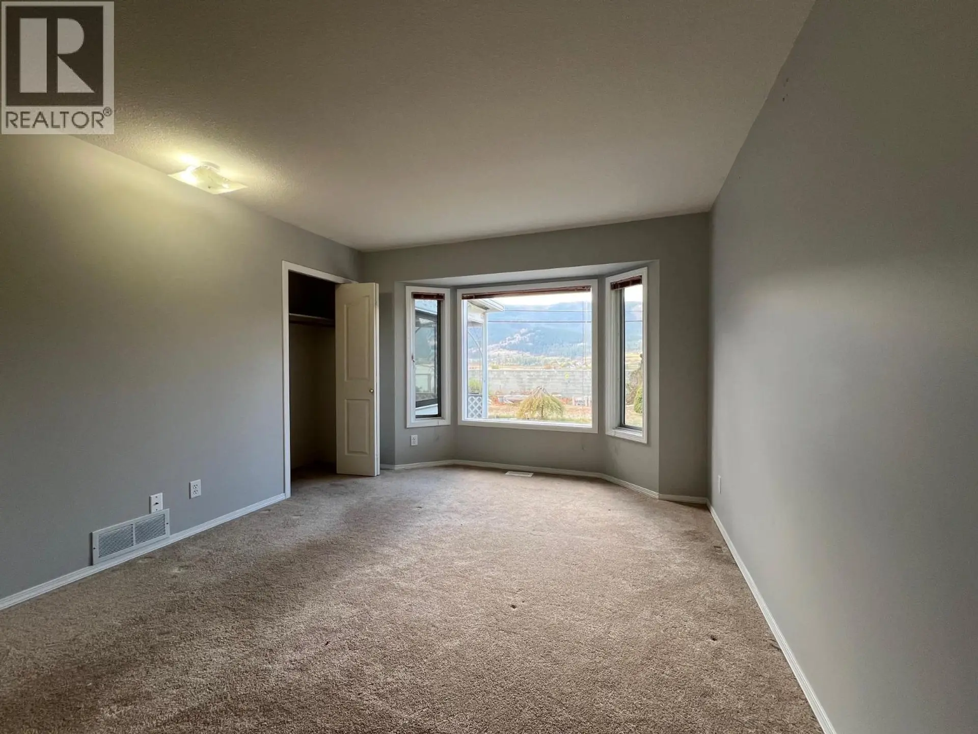 102 1st Street - Image 12