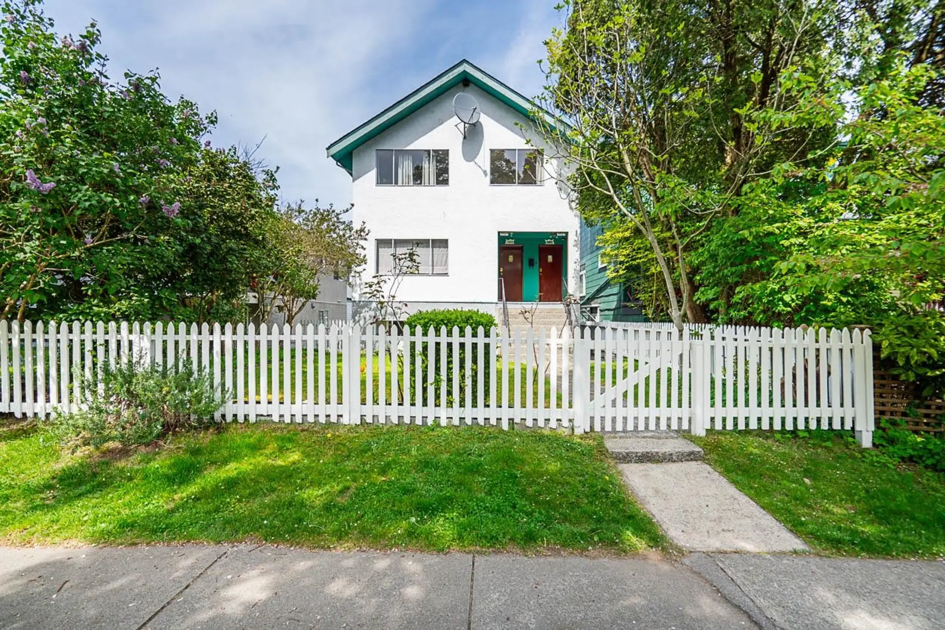 Property at 1049 E 11th Avenue, Vancouver, BC