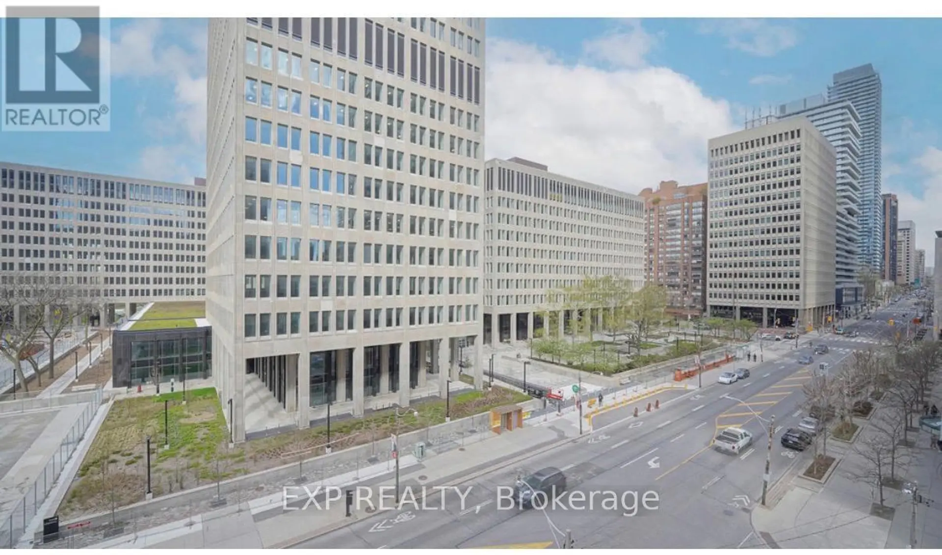 #607 889 BAY STREET - Image 16