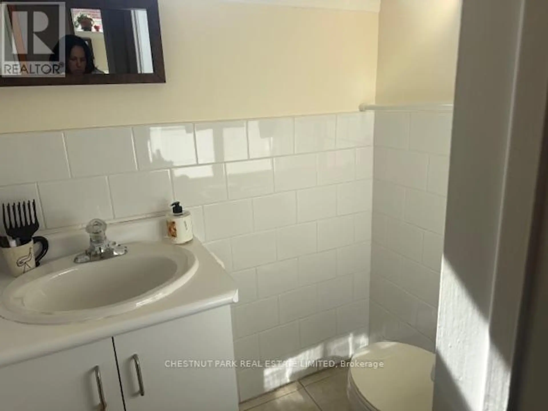 757 LAWRENCE AVENUE W - Image 11