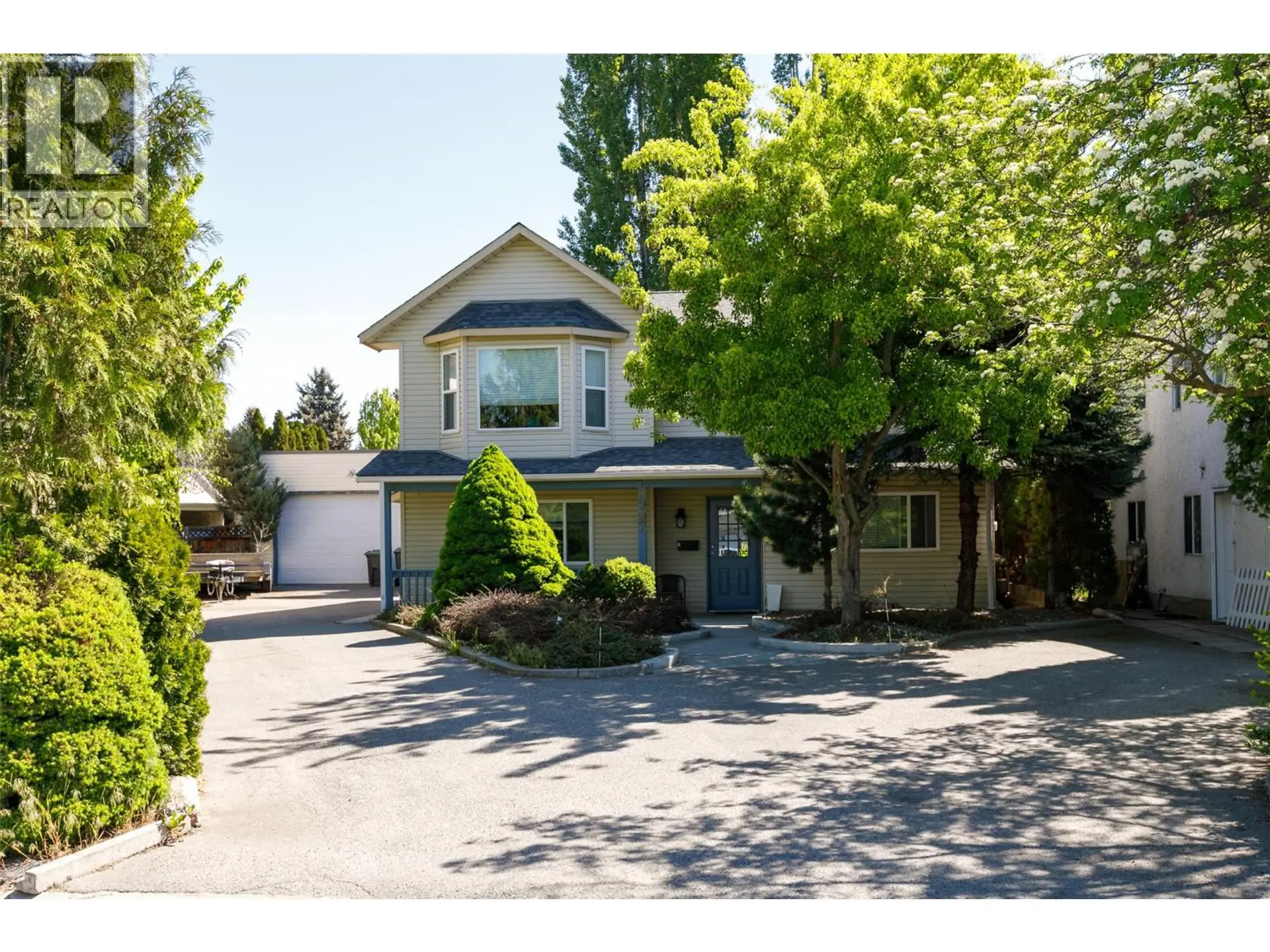 Property at 2997 Lowe Court, Kelowna, BC