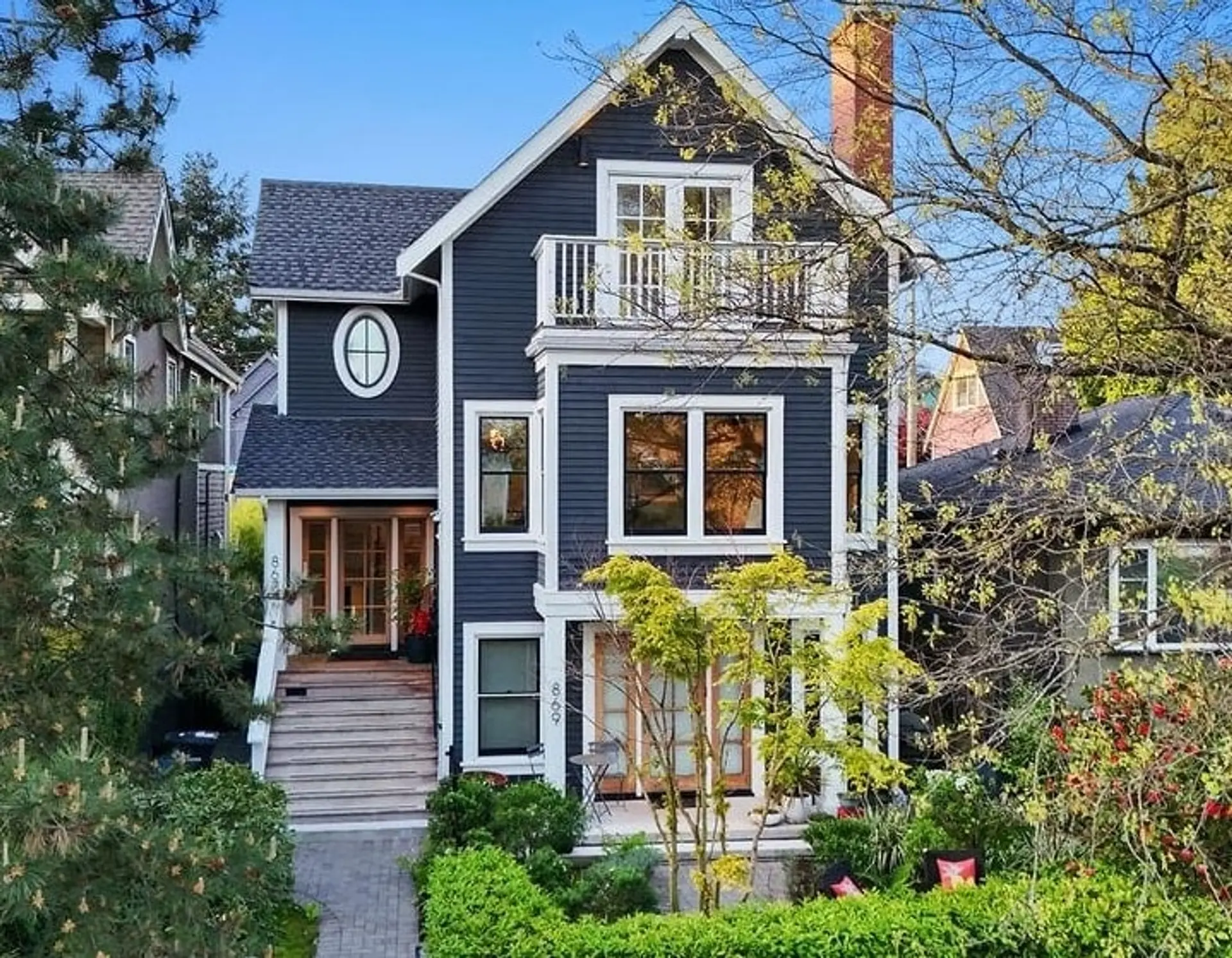 Property at 867 E Georgia Street, Vancouver, BC