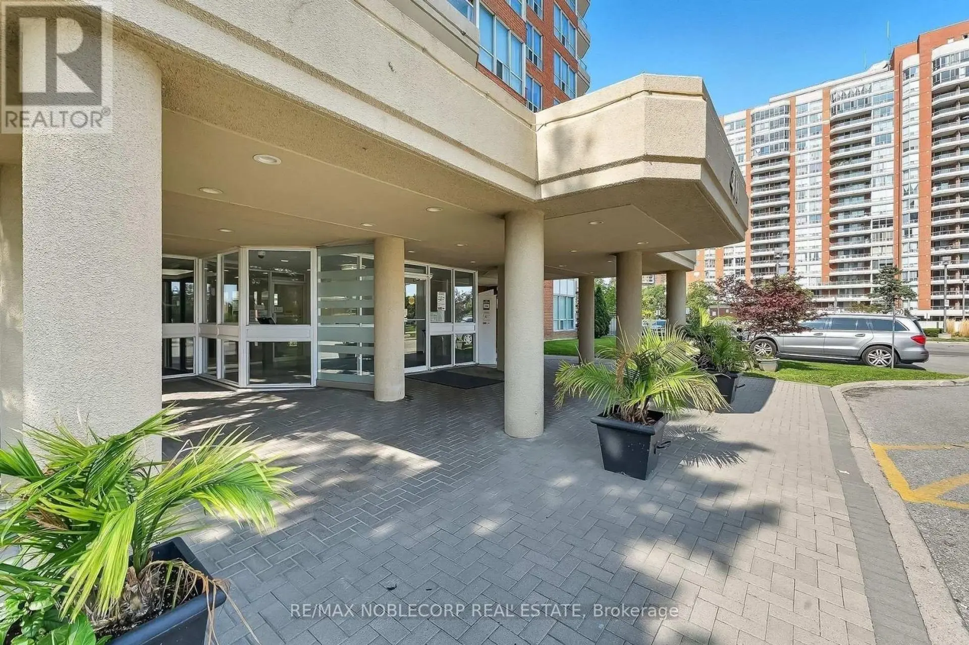 #1603 400 MCLEVIN AVENUE - Image 2