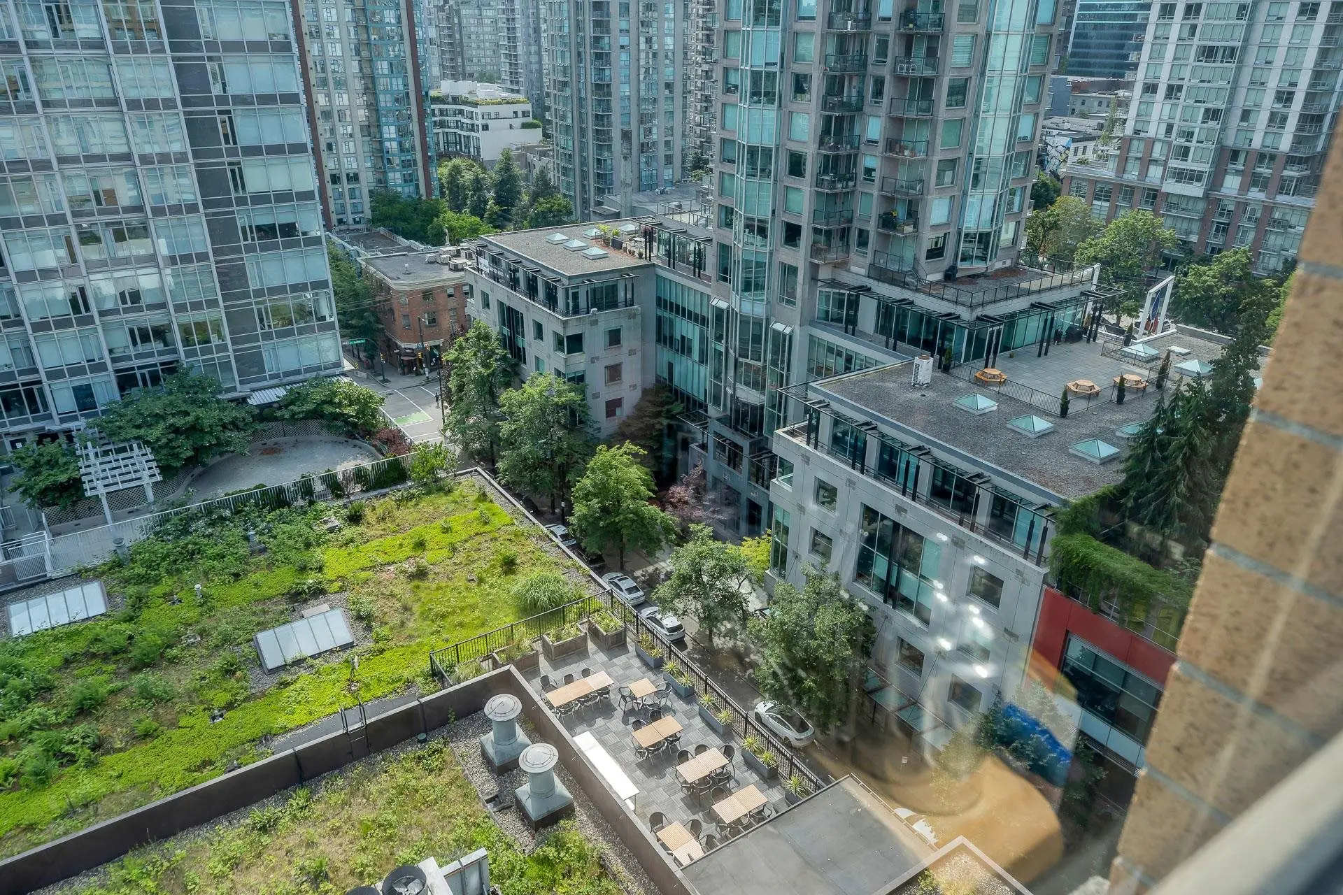#1405 822 Homer Street - Image 11