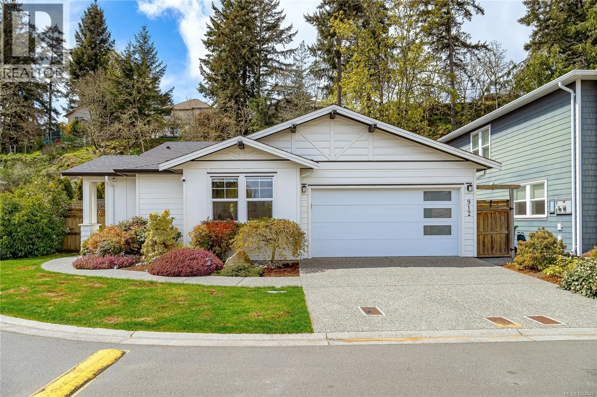 Property at 912 Randall Pl, Langford, BC