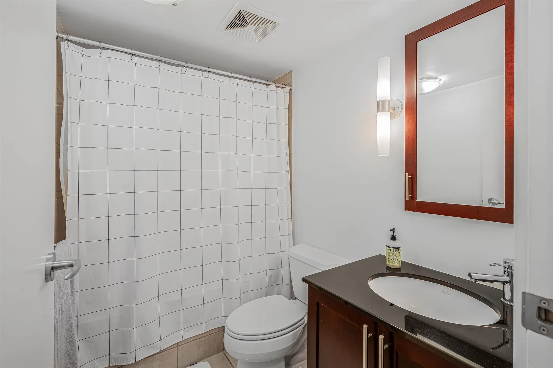 #207 122 E 3rd Street - Image 14
