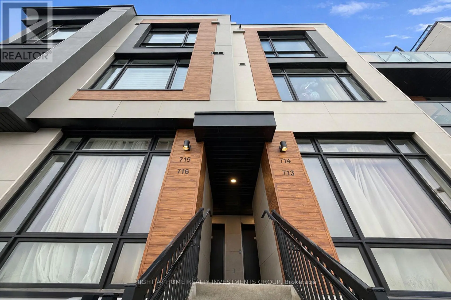 #714 5 STECKLEY HOUSE LANE - Image 2