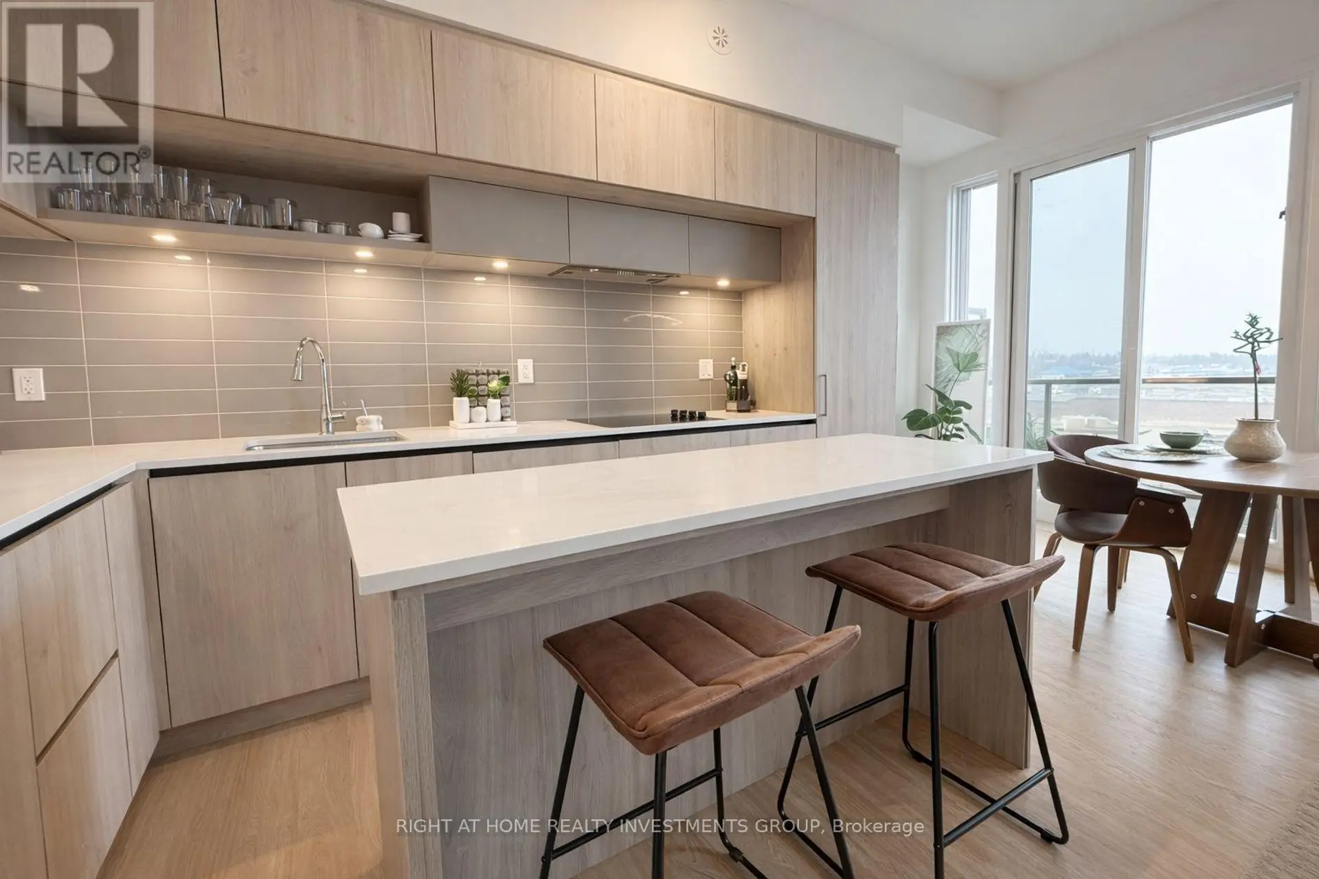 #714 5 STECKLEY HOUSE LANE - Image 7