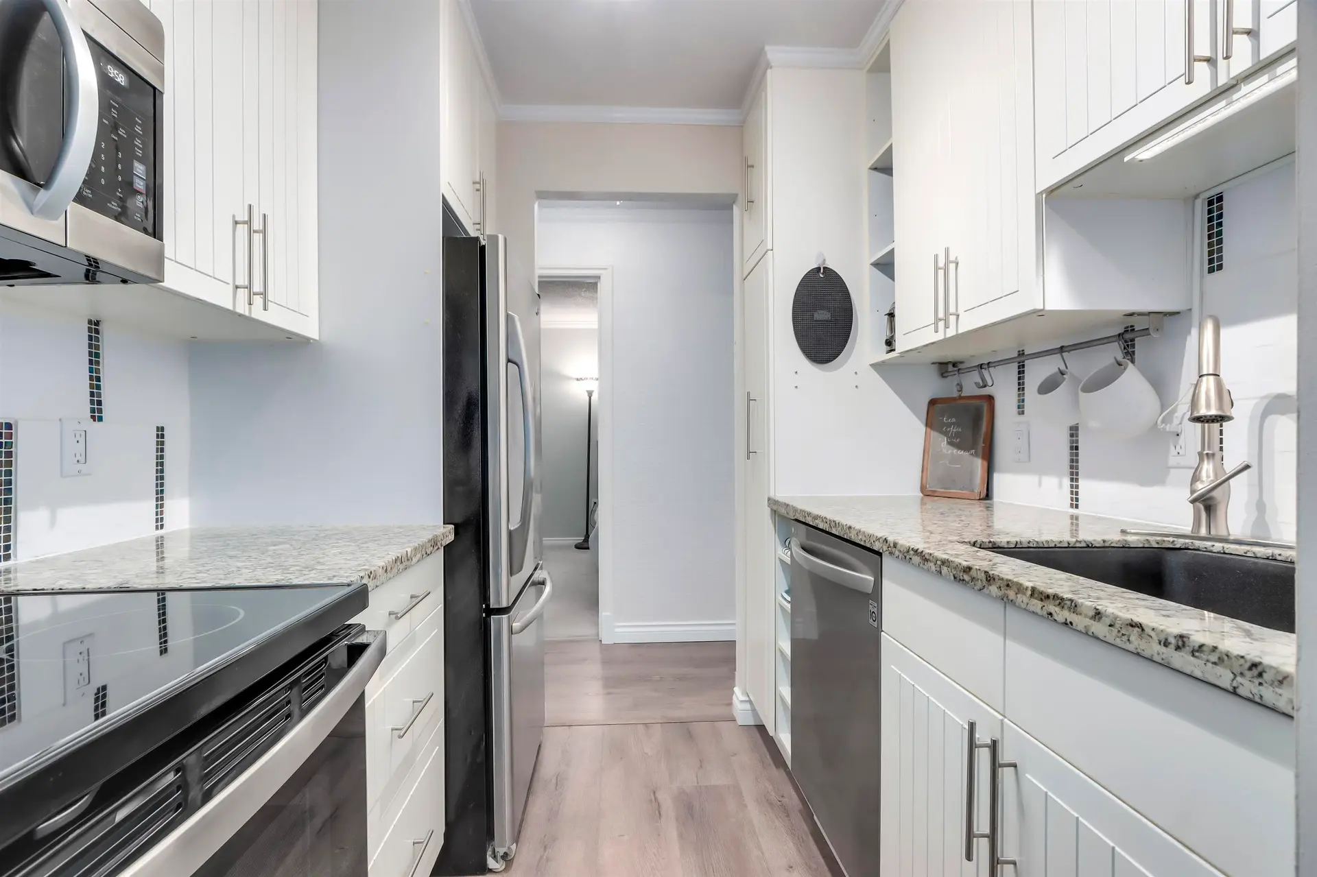 Property at #303 2004 Fullerton Avenue, North Vancouver, BC