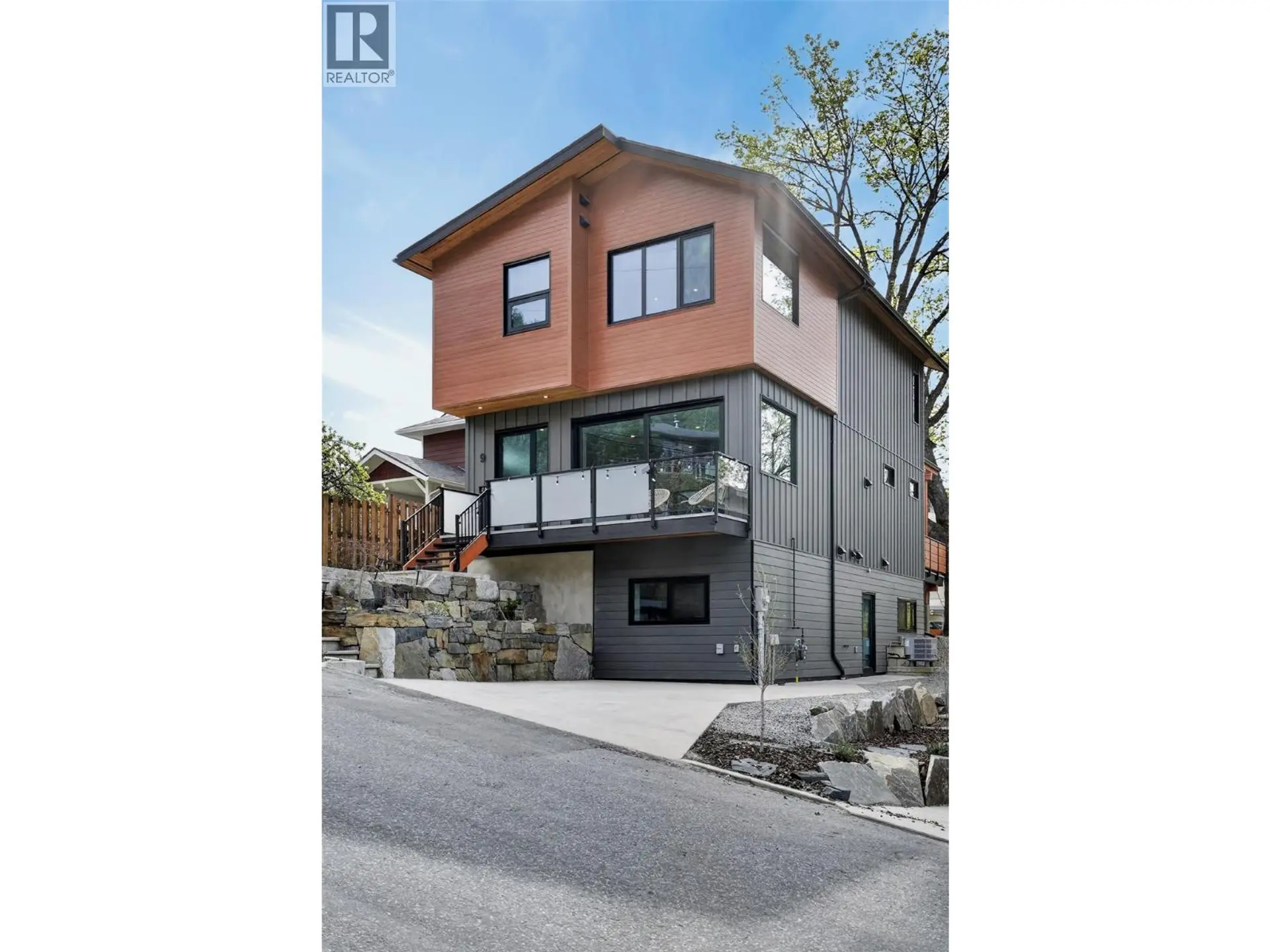Property at #9 Pine Street Unit# 9, Nelson, BC
