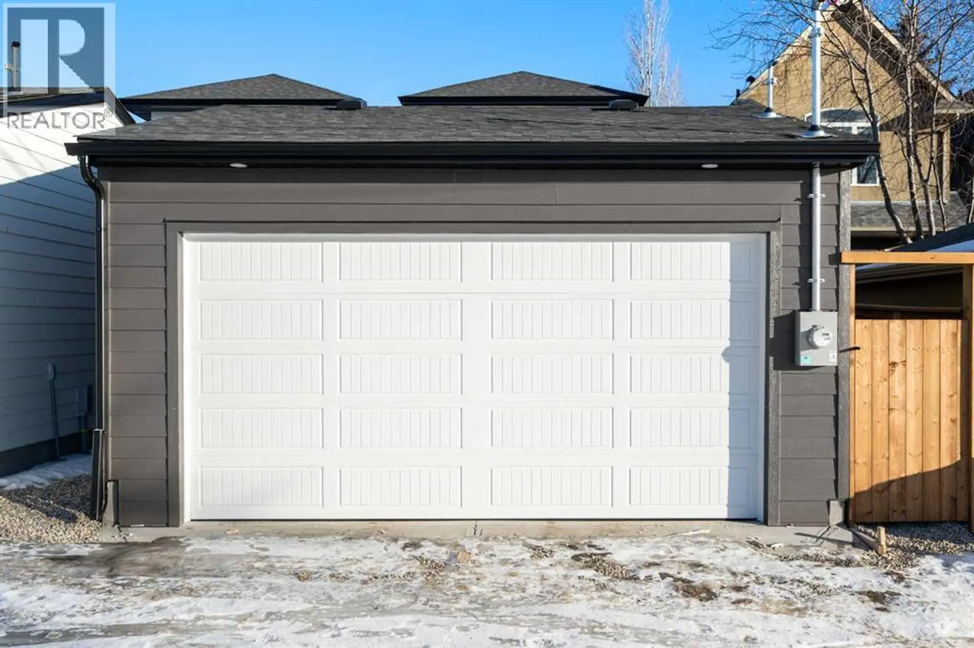 2002 44 Avenue SW - Image 19