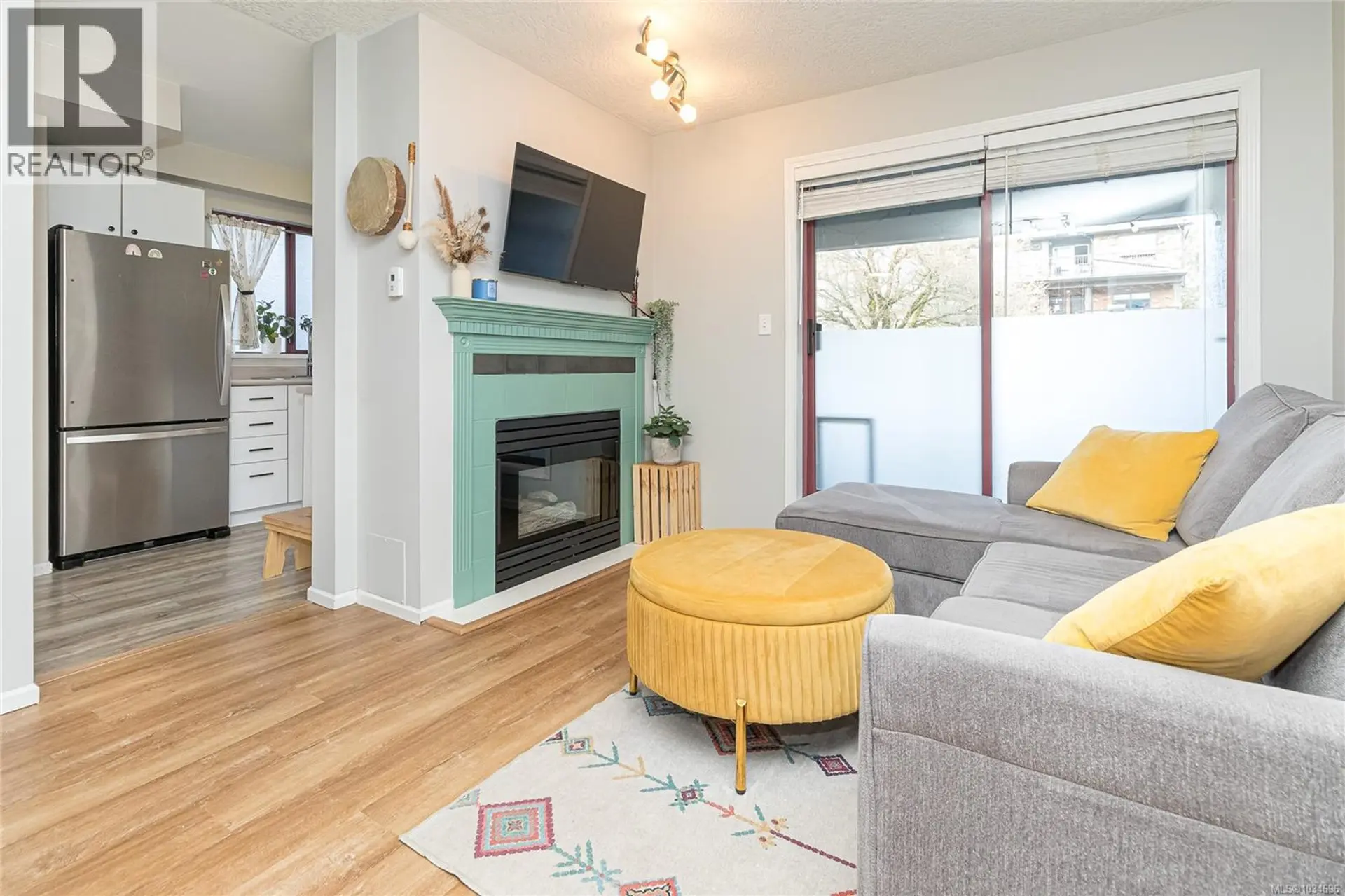 Property at #209 545 Manchester Rd, Victoria, BC