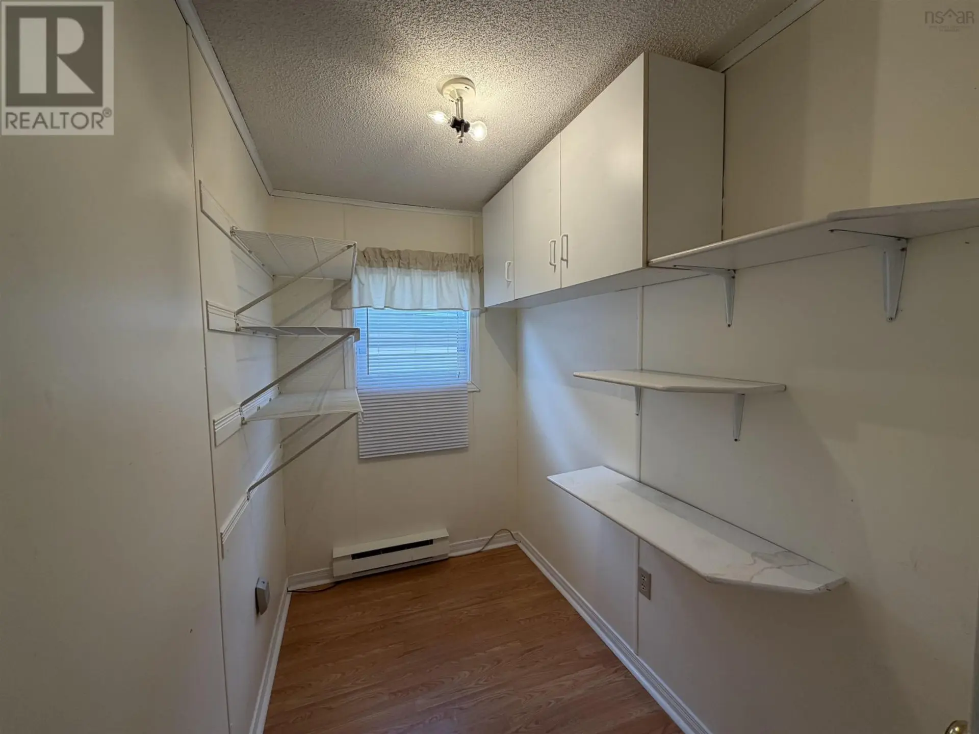 35 Third Street - Image 9