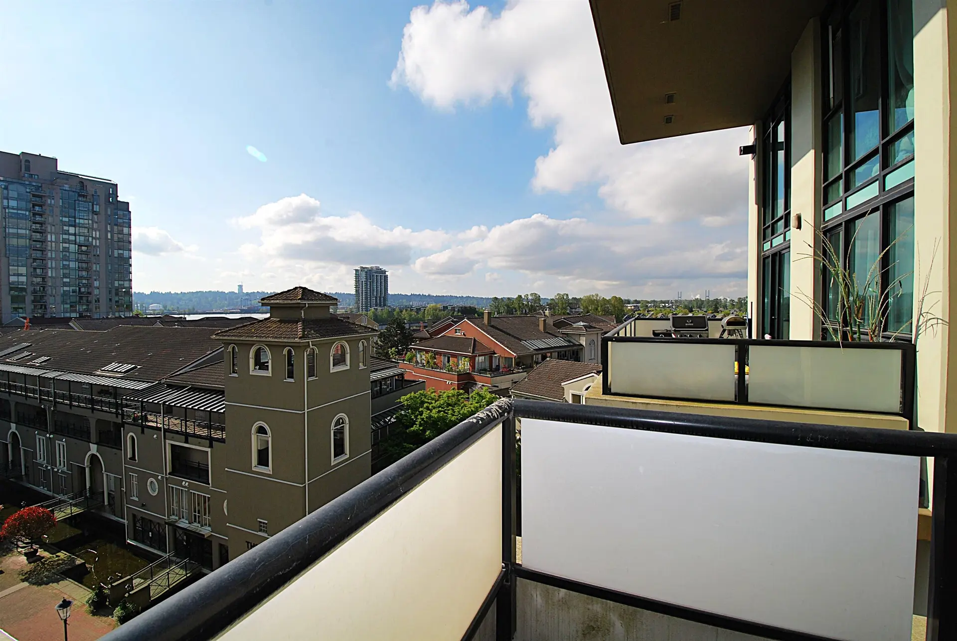 #404 10 Renaissance Square - Image 2