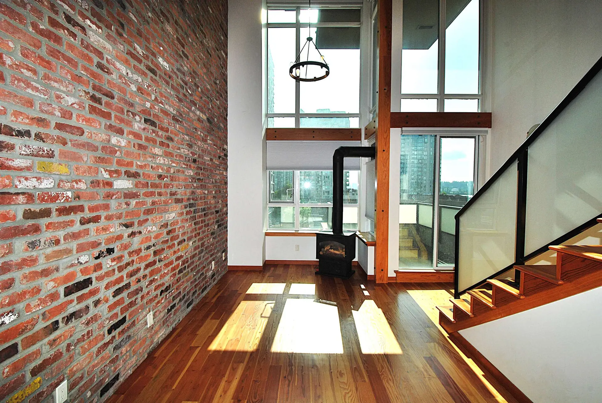 #404 10 Renaissance Square - Image 6