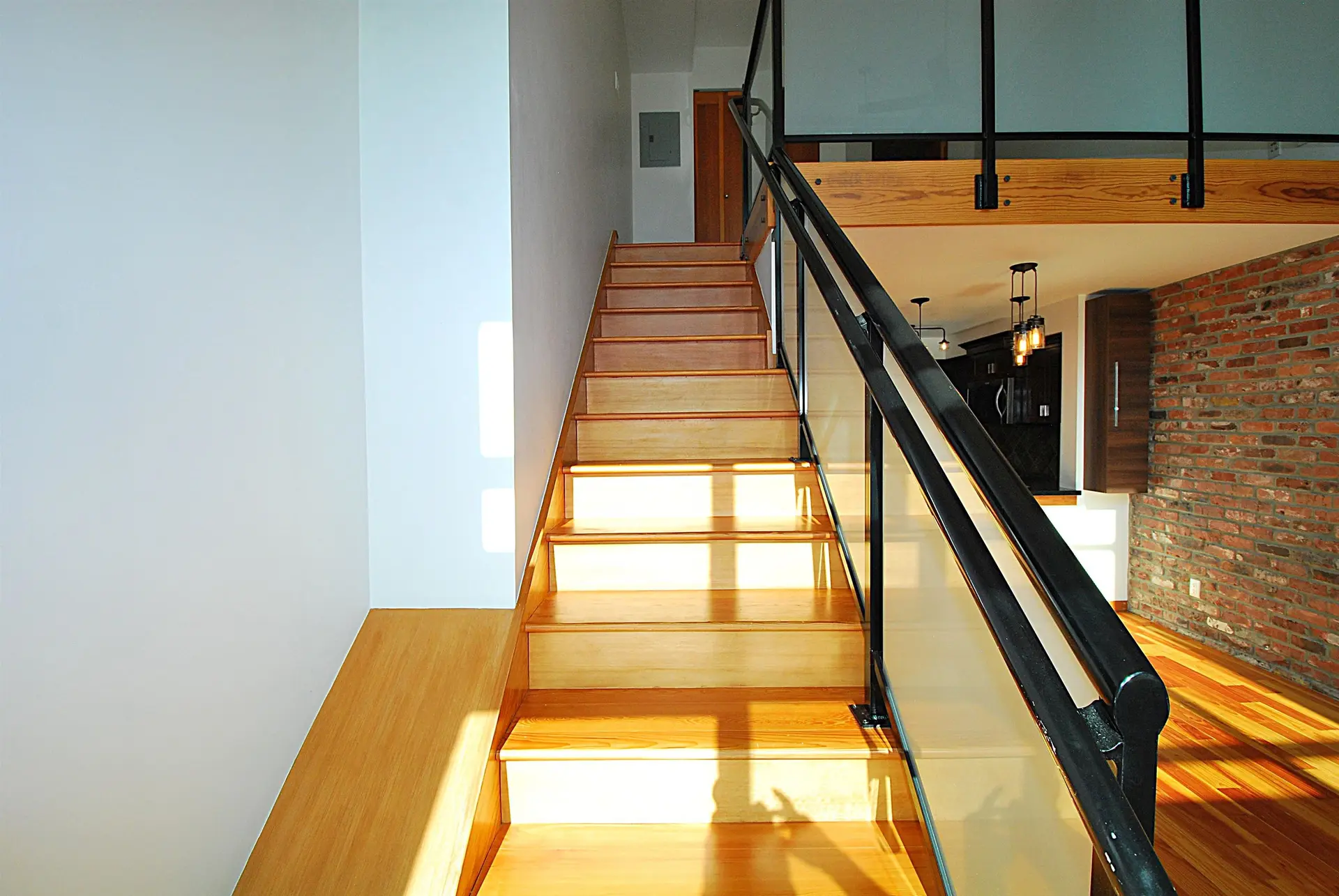 #404 10 Renaissance Square - Image 7