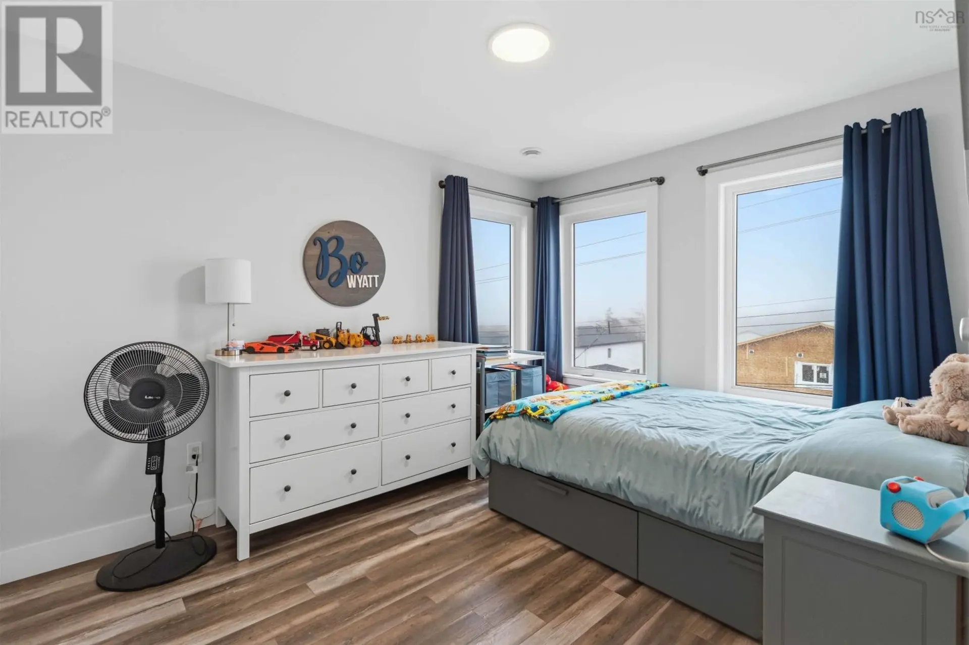 98 Angler Drive - Image 12