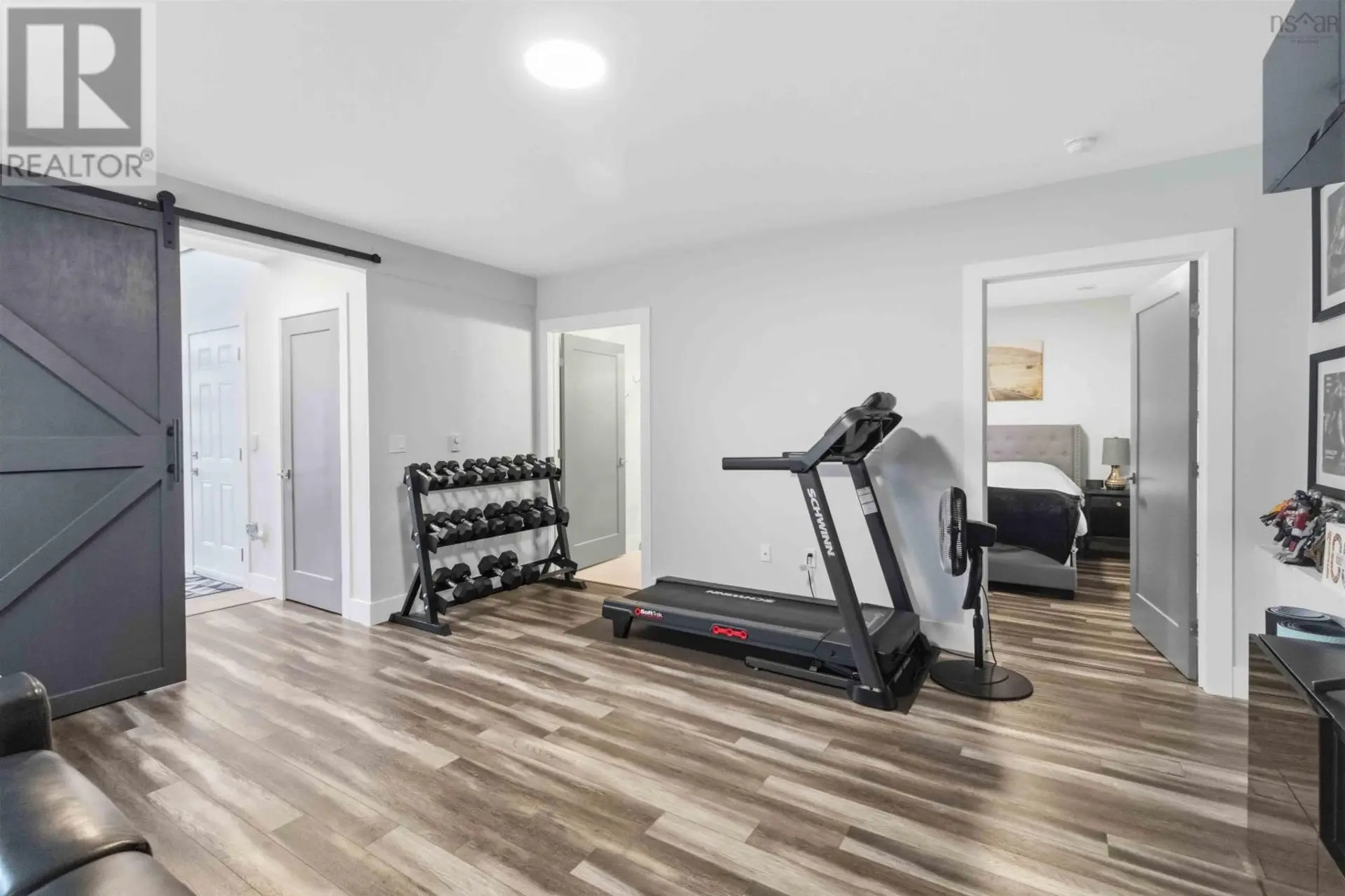 98 Angler Drive - Image 17