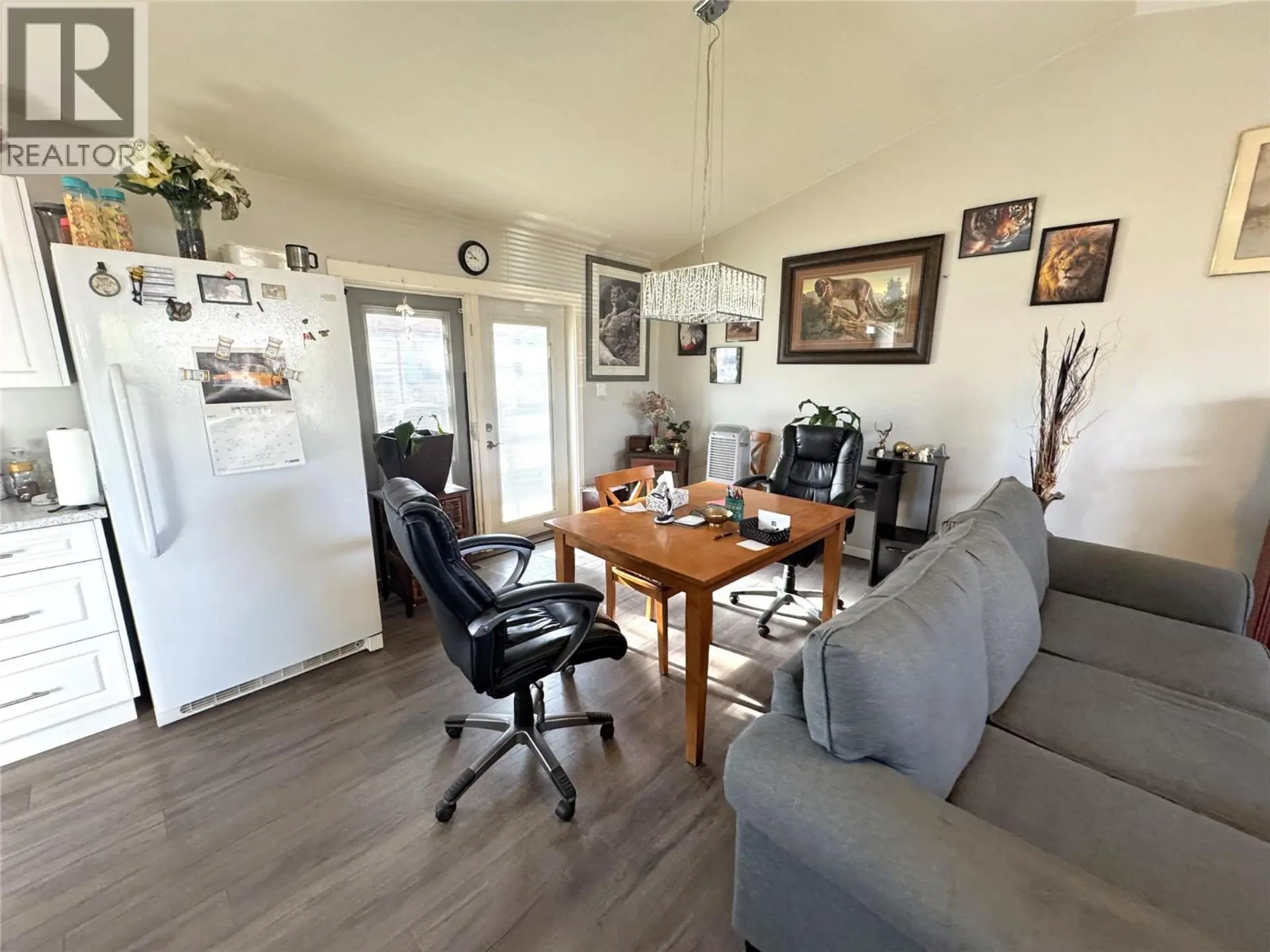 2402 COLDWATER Avenue - Image 6