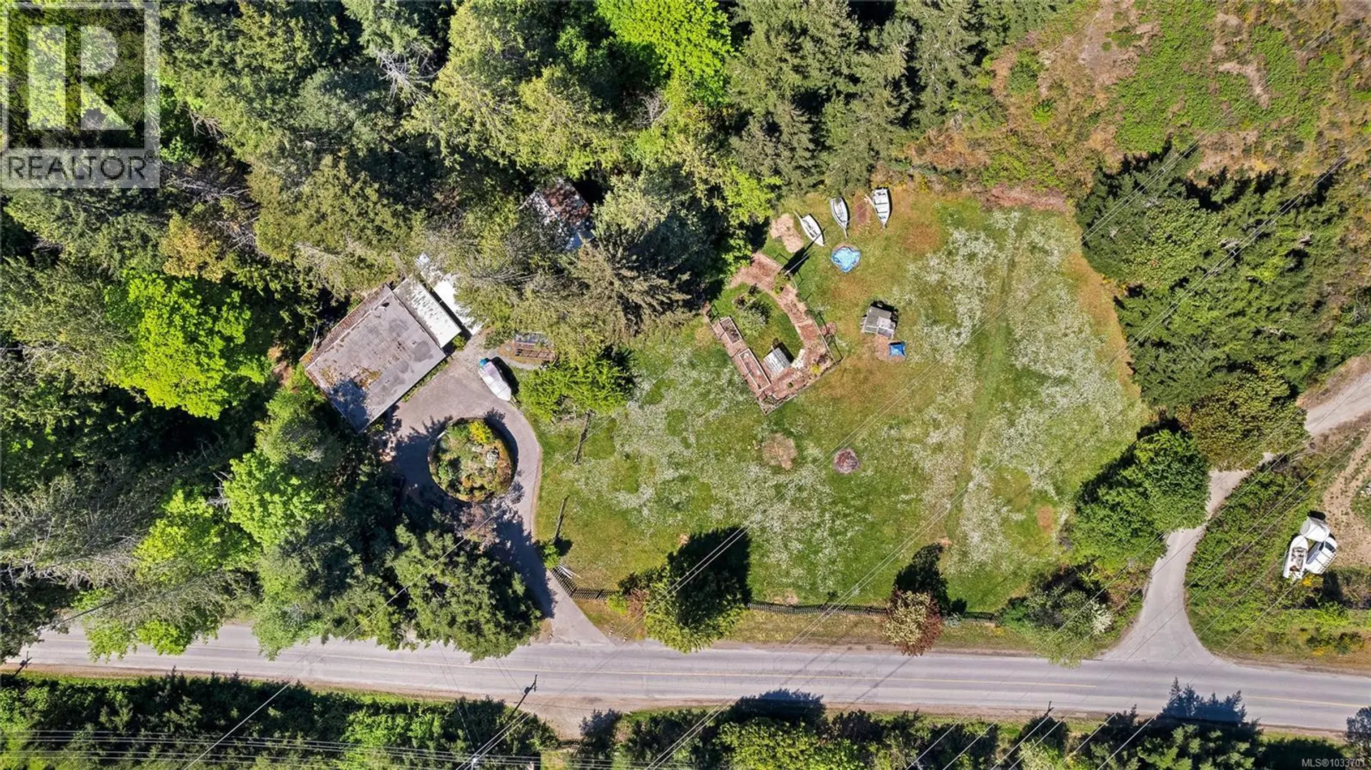 Property at 490 Rainbow Rd, Salt Spring, BC