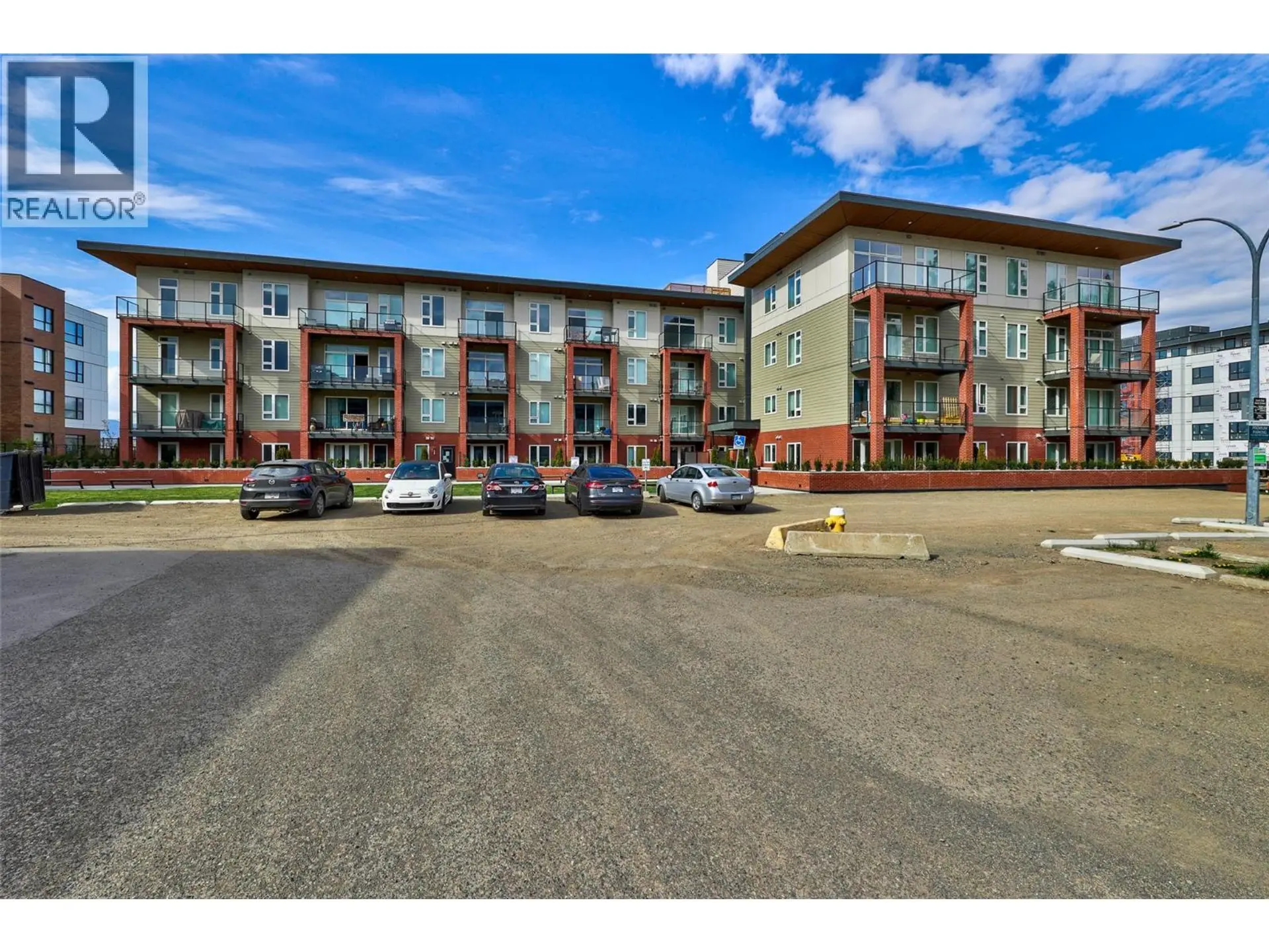 #304 885 University Drive - Image 18