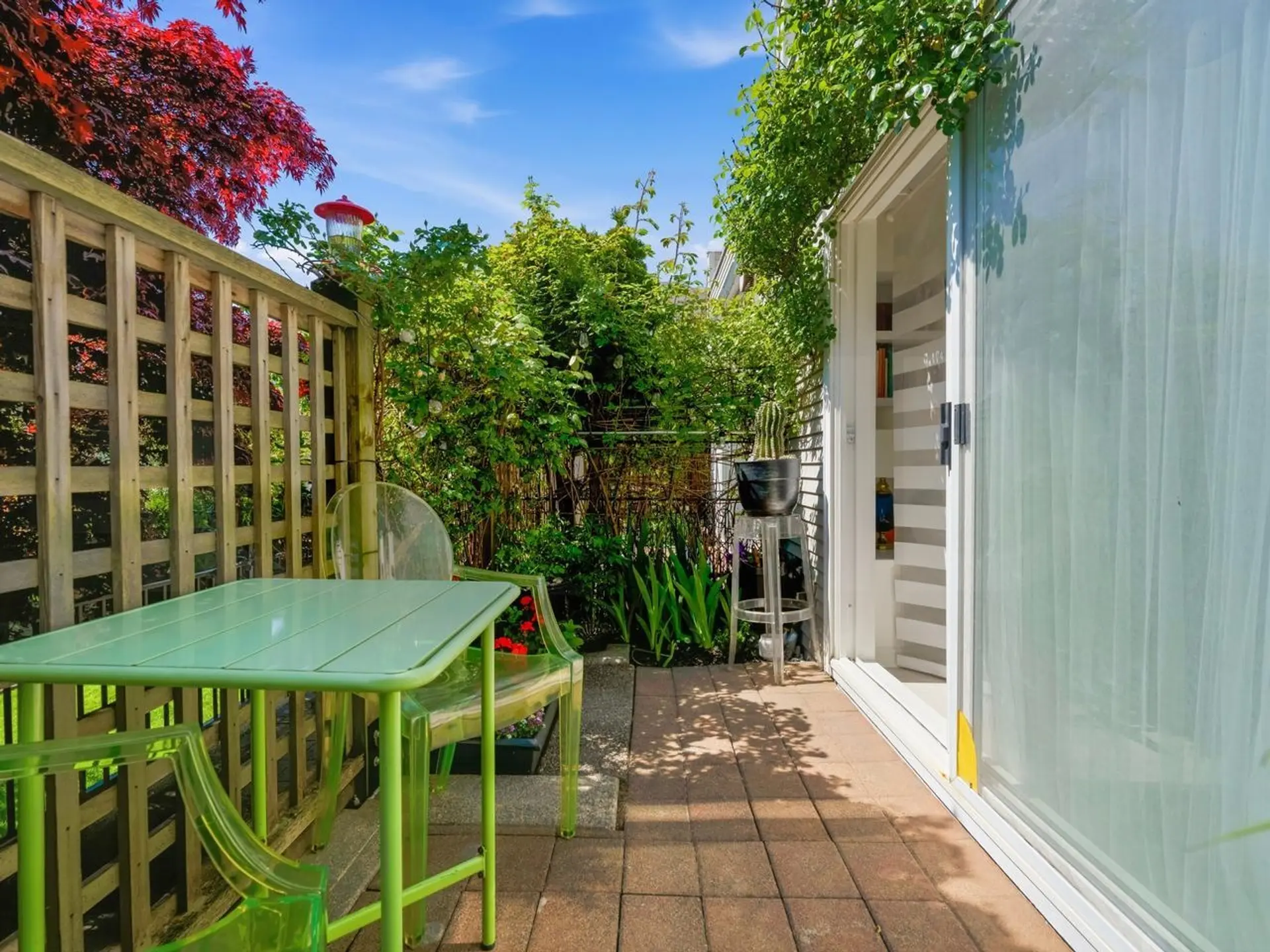#134 1408 Cartier Avenue - Image 18