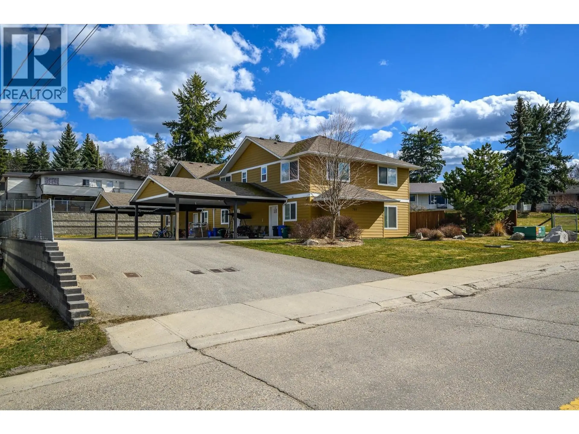 Property at #1-4 780 20 Street NE, Salmon Arm, BC