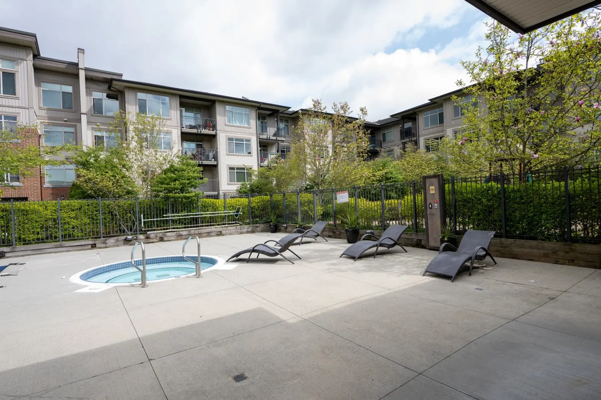 #233 9288 Odlin Road - Image 9