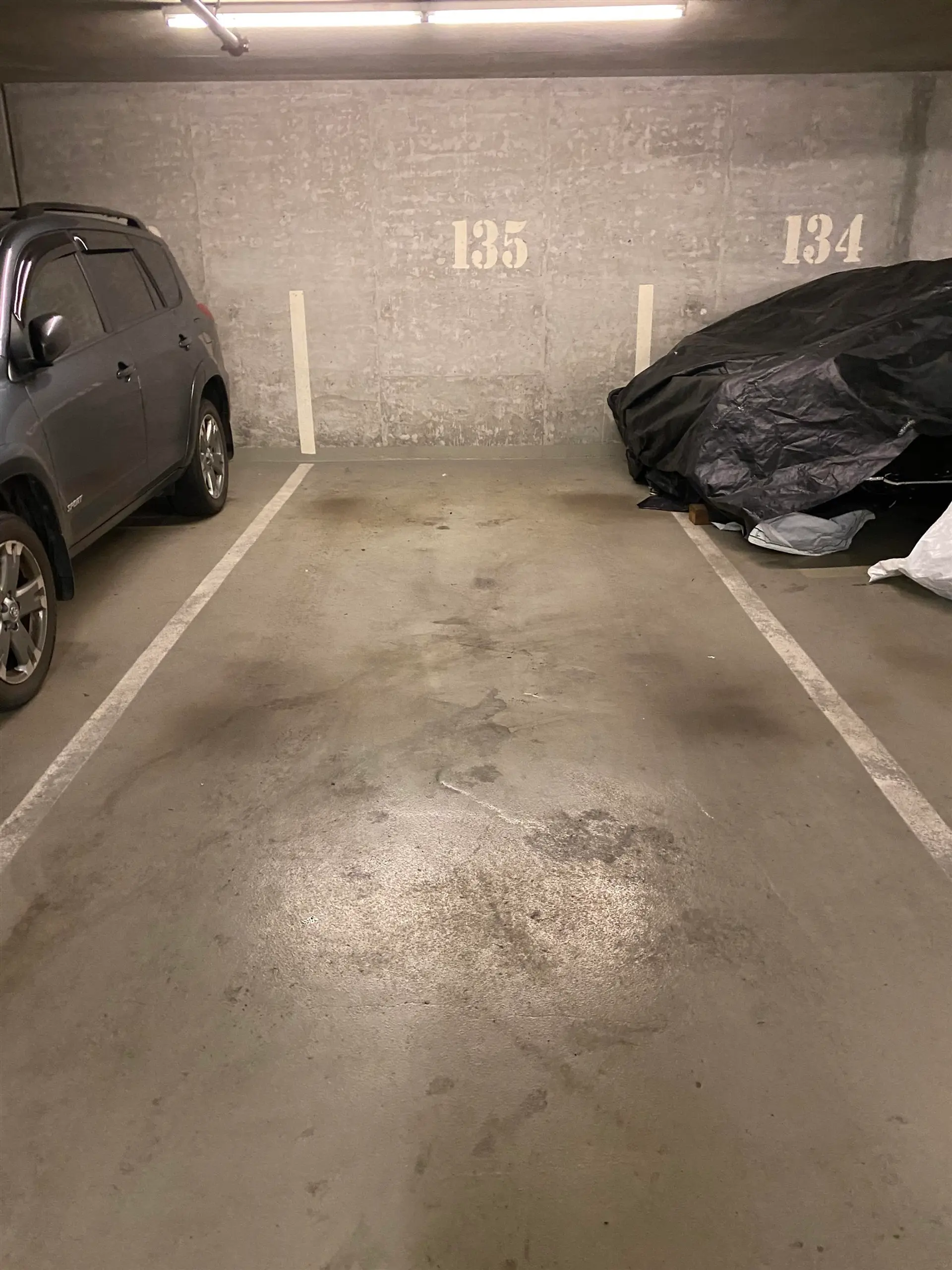 #806 3438 Vanness Avenue - Image 18