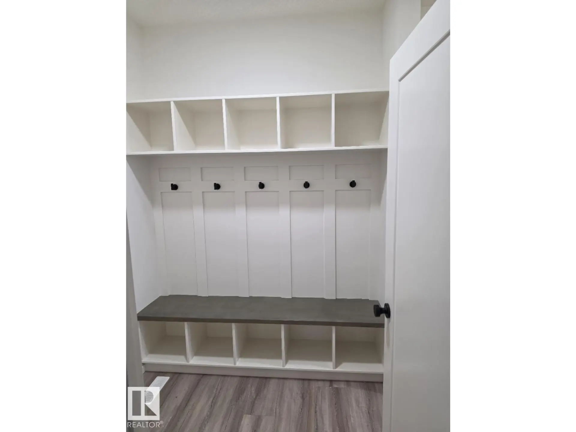 7706 174A AV NW - Image 13
