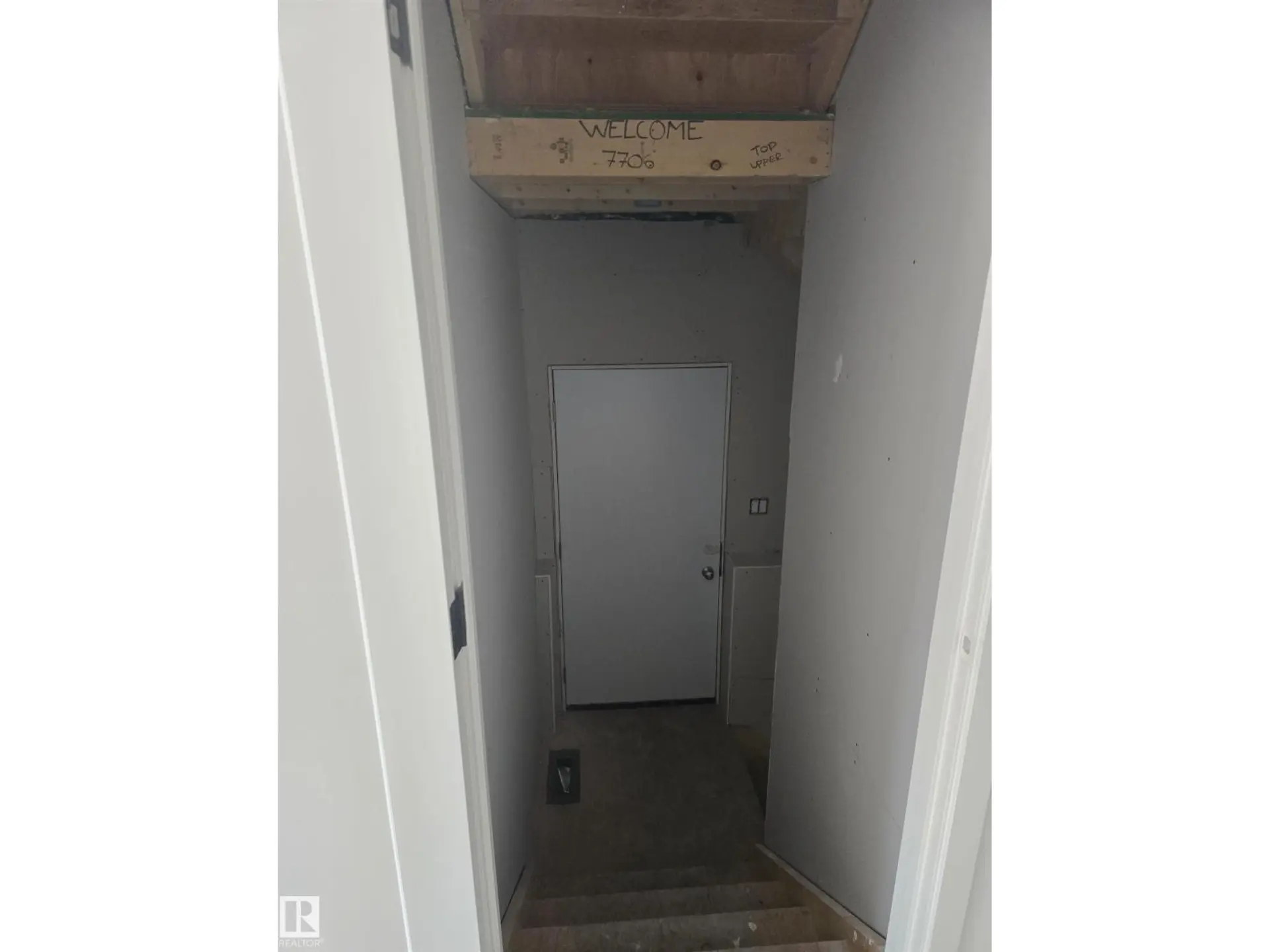 7706 174A AV NW - Image 4