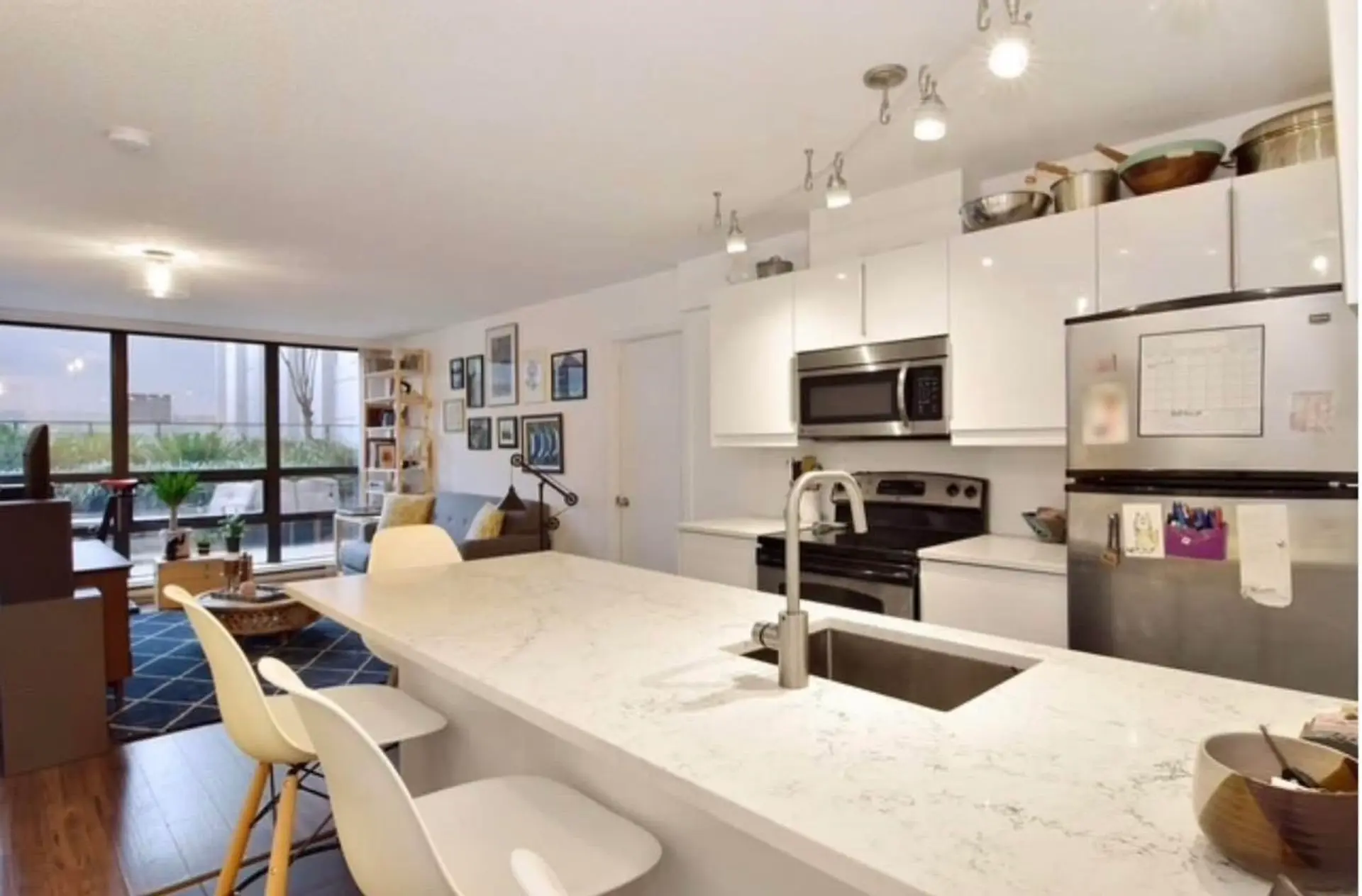 #409 933 Hornby Street - Image 3