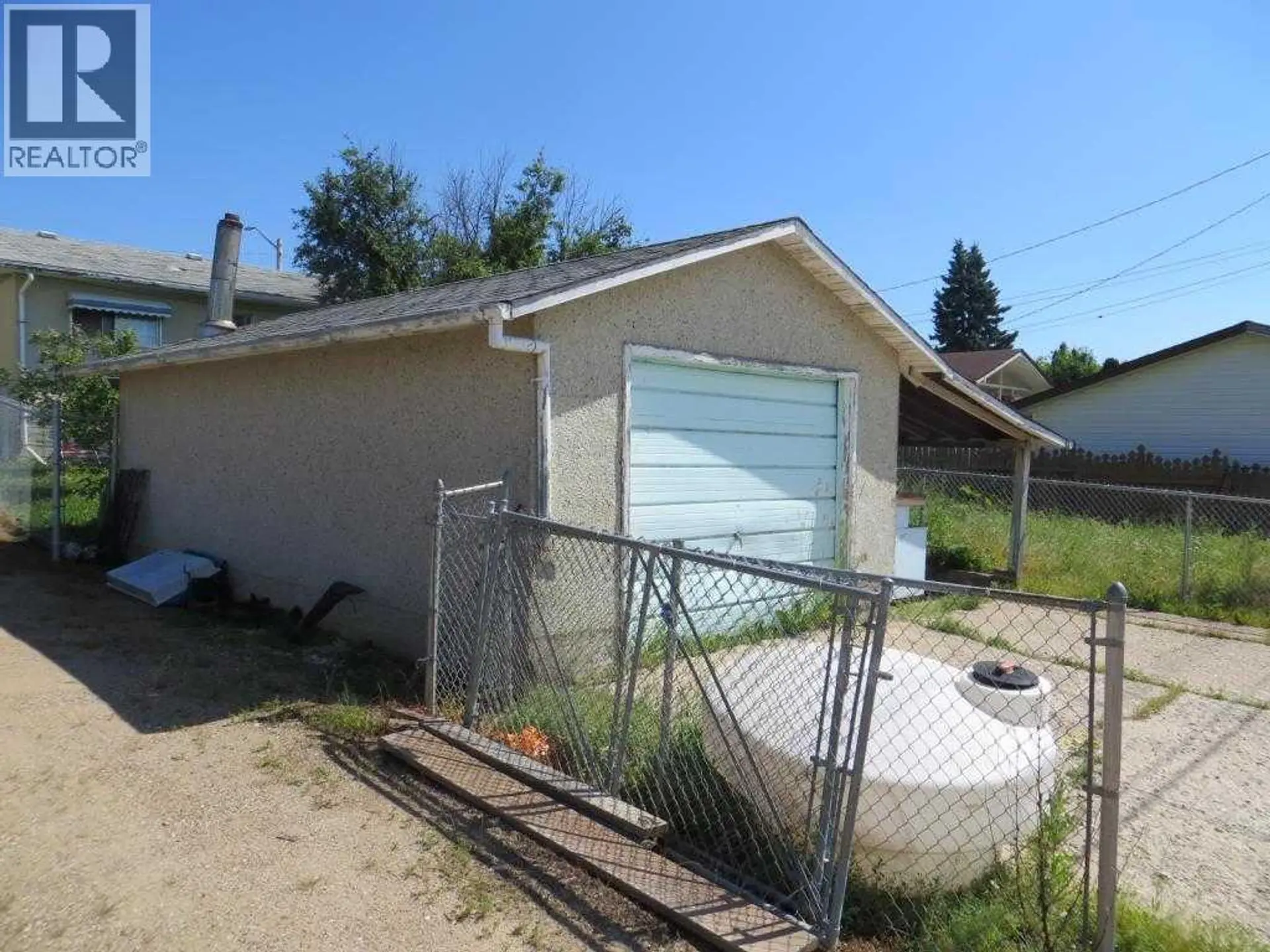 10140 105 Street - Image 15