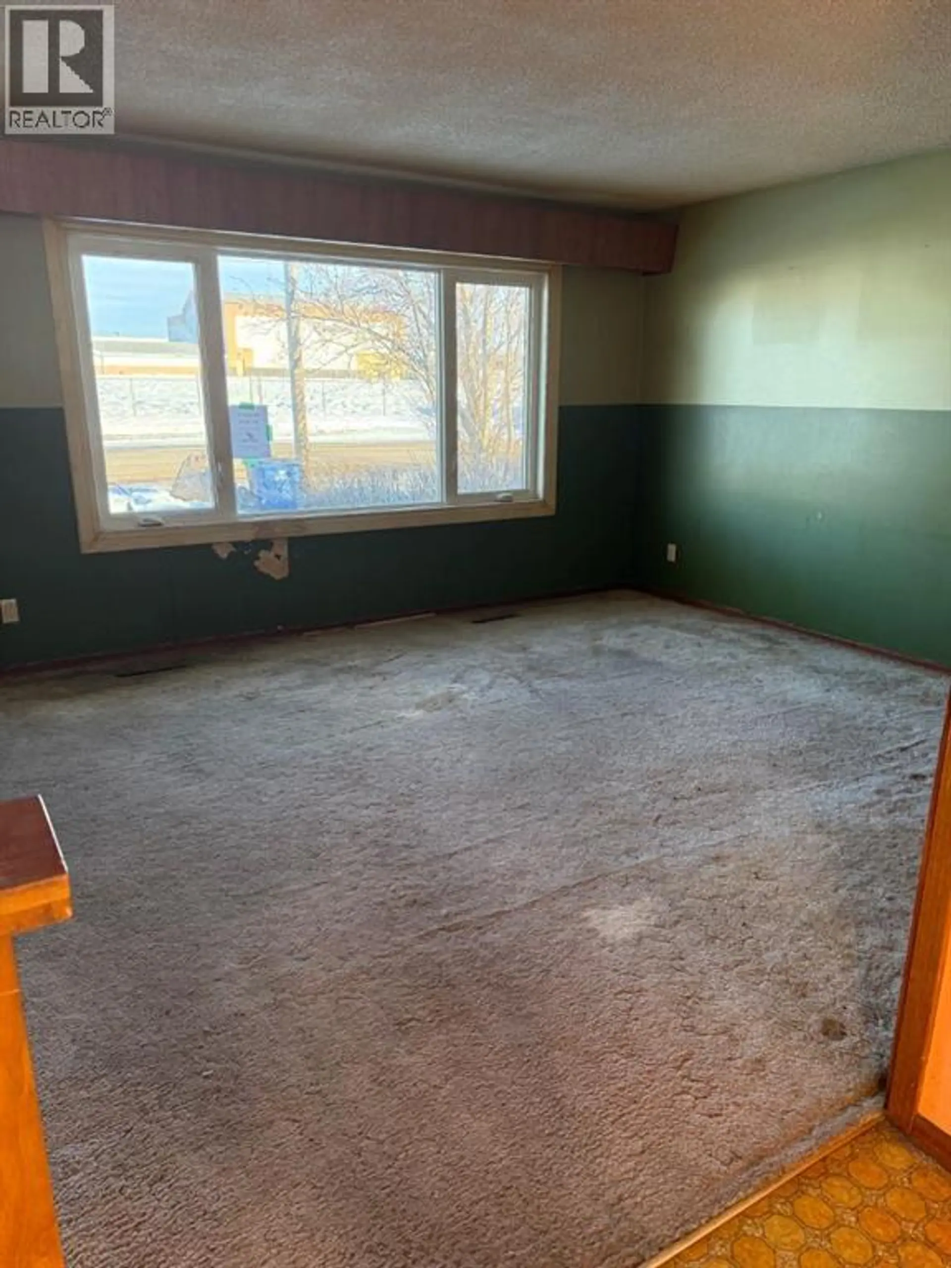 10140 105 Street - Image 3
