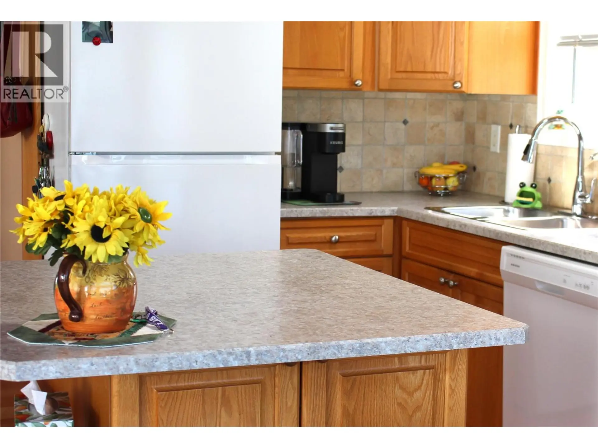 #140 415 Commonwealth Road - Image 3