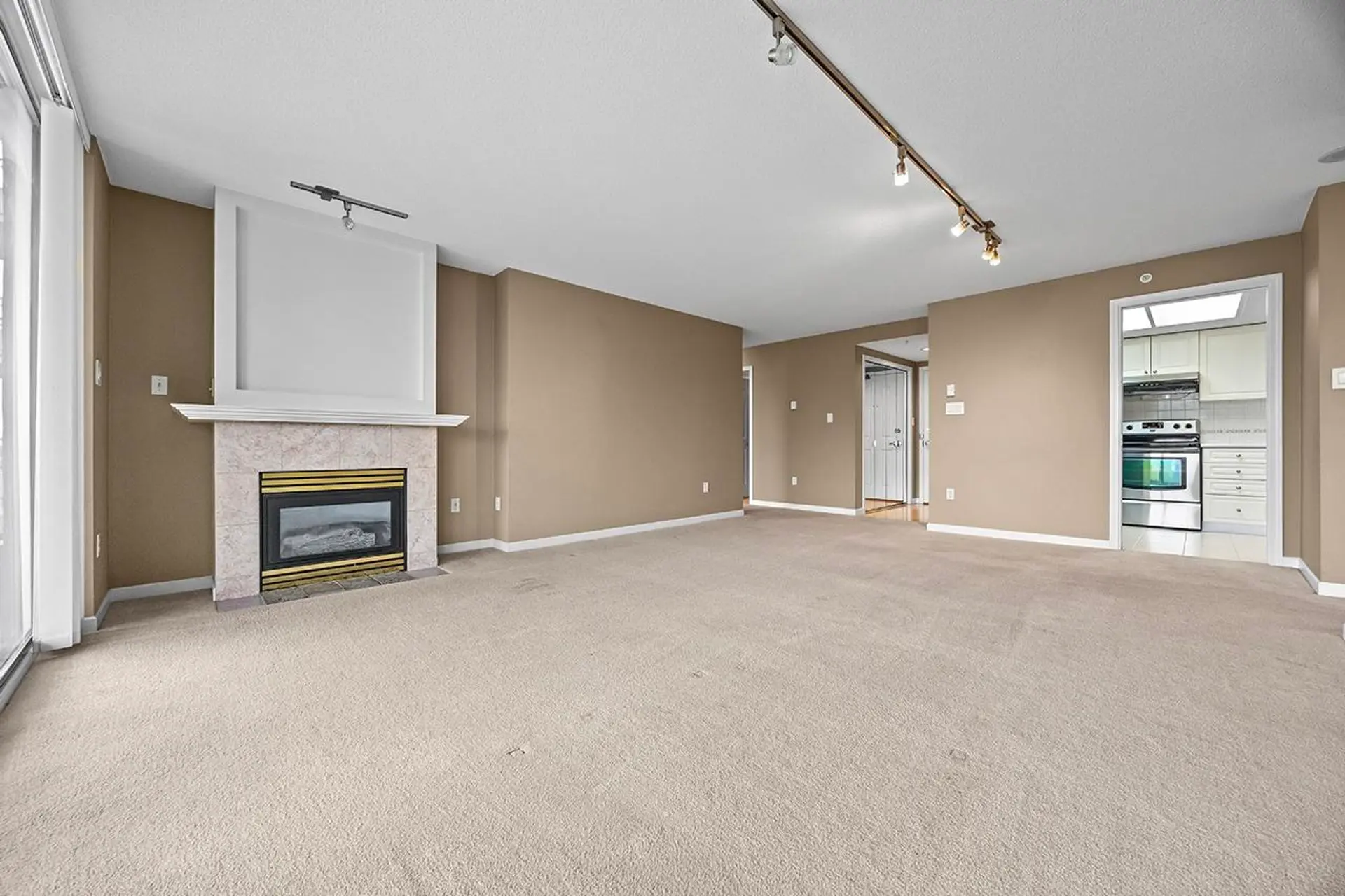 #804 6080 Minoru Boulevard - Image 4