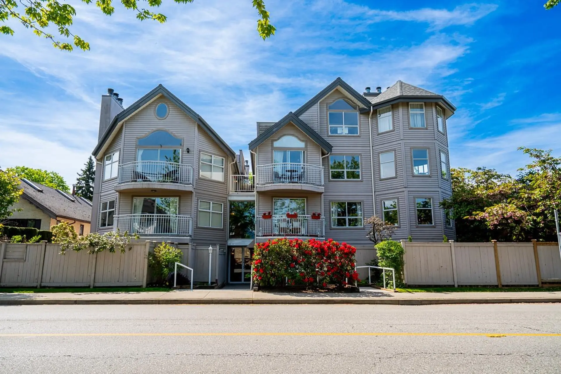 Property at #304 592 W 16th Avenue, Vancouver, BC