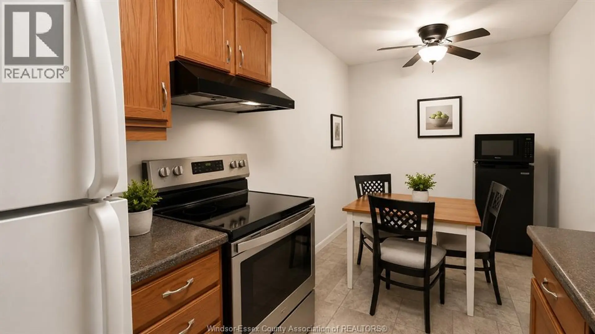 #304 3355 SANDWICH STREET - Image 4