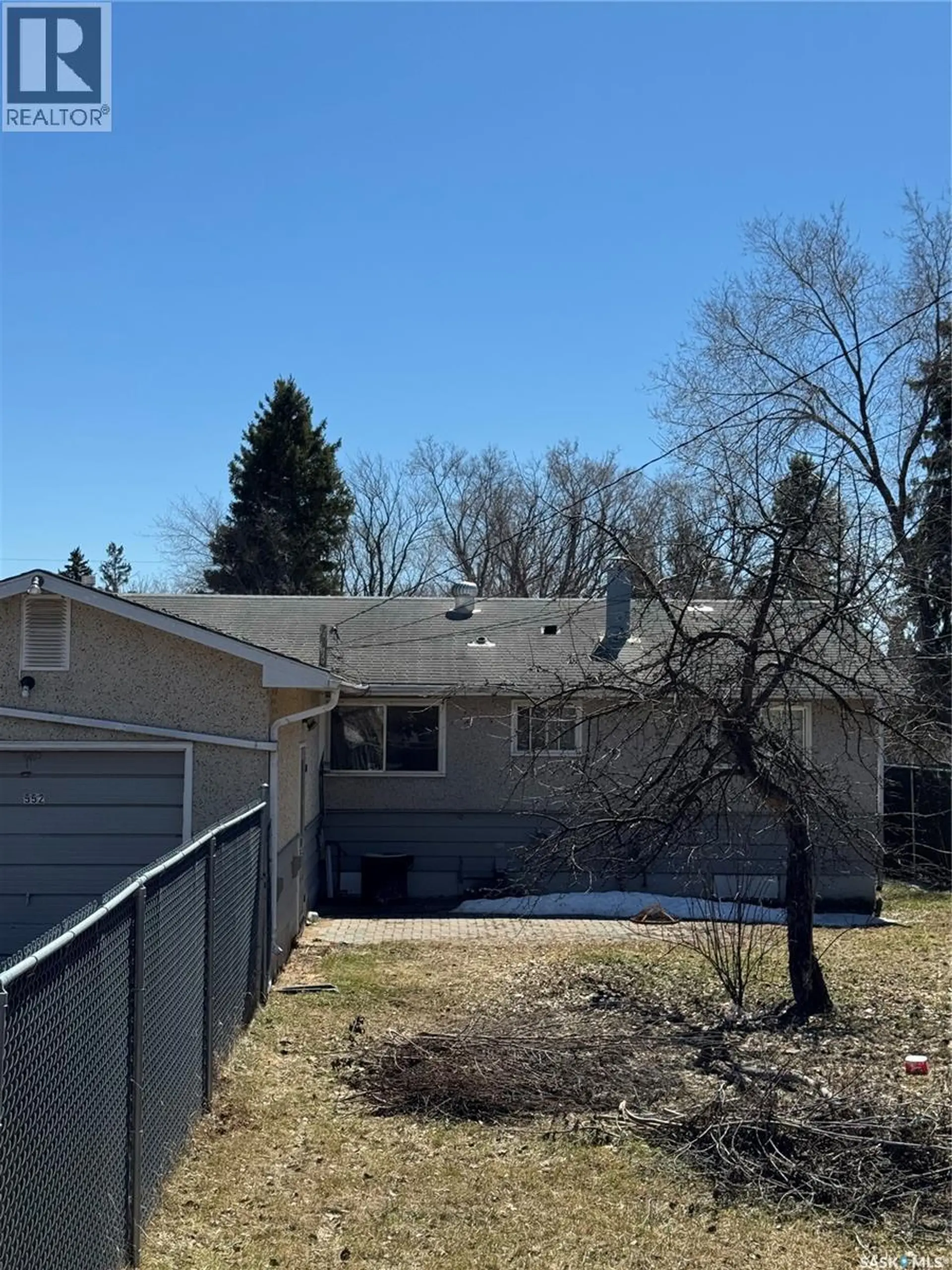 552 6th STREET E - Image 15