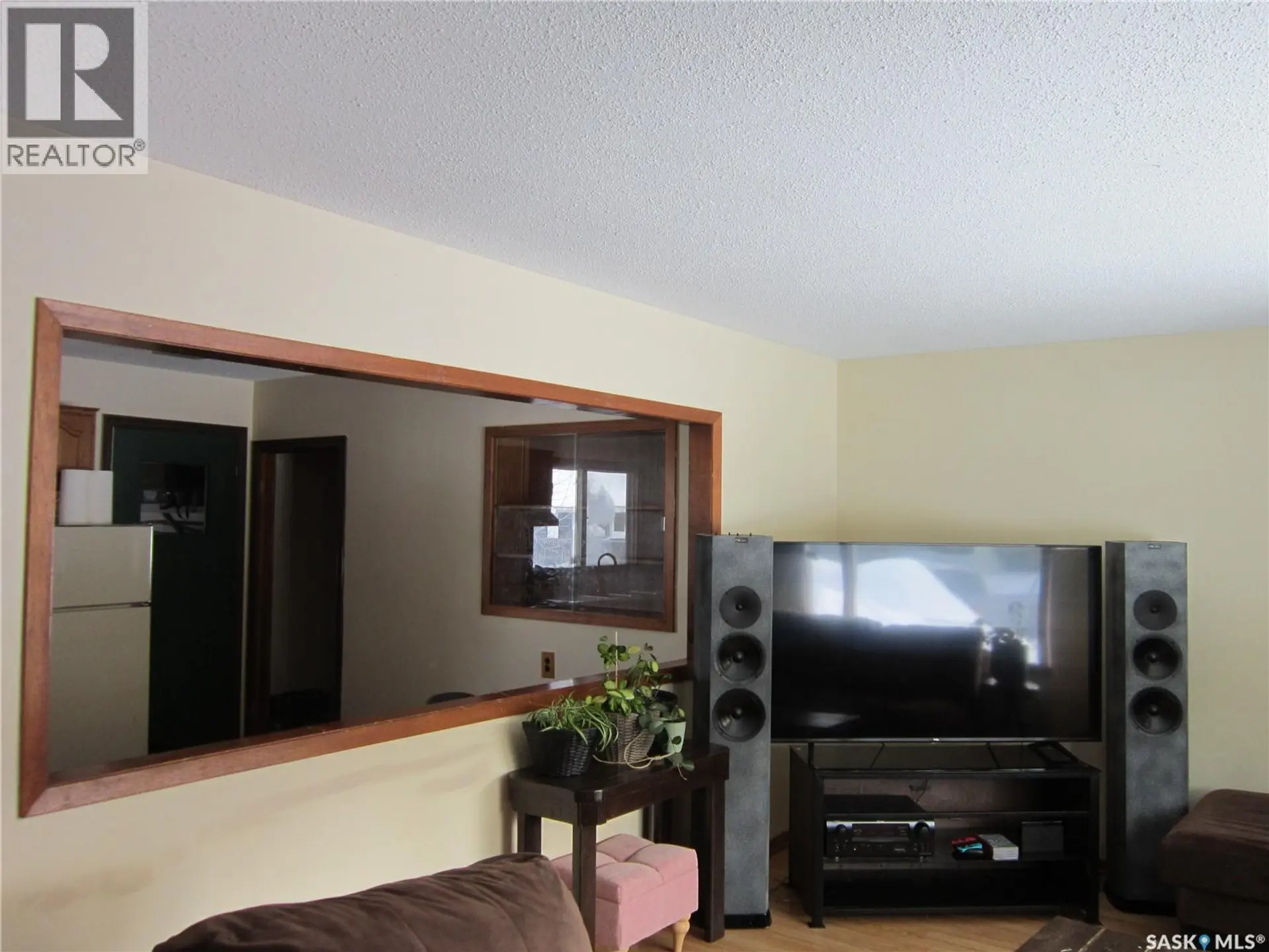 552 6th STREET E - Image 4