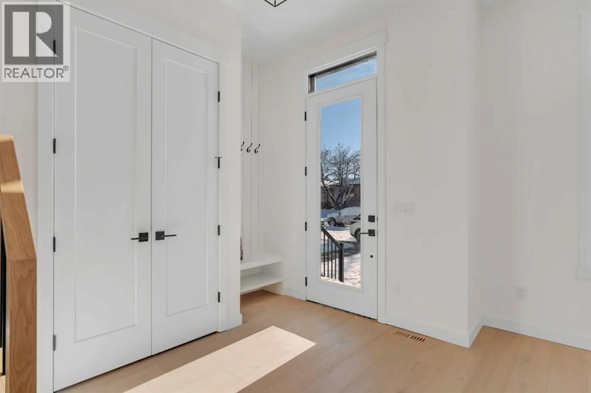 2438 30 Avenue SW - Image 2