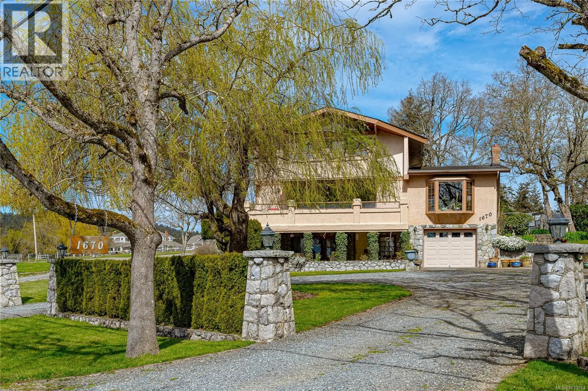 Property at 1670 Burnside Rd W, Saanich, BC