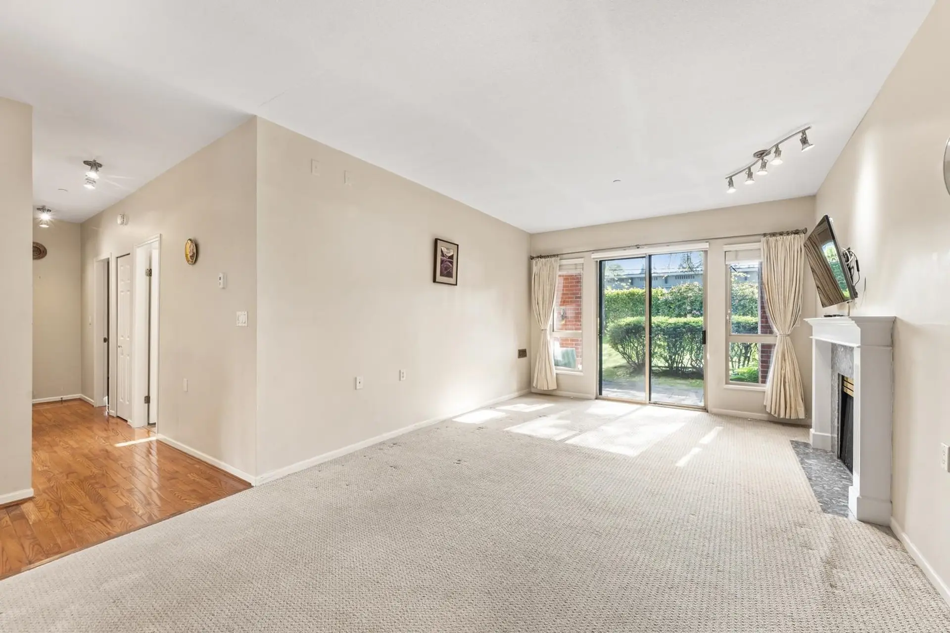 #101 843 22nd Street - Image 7