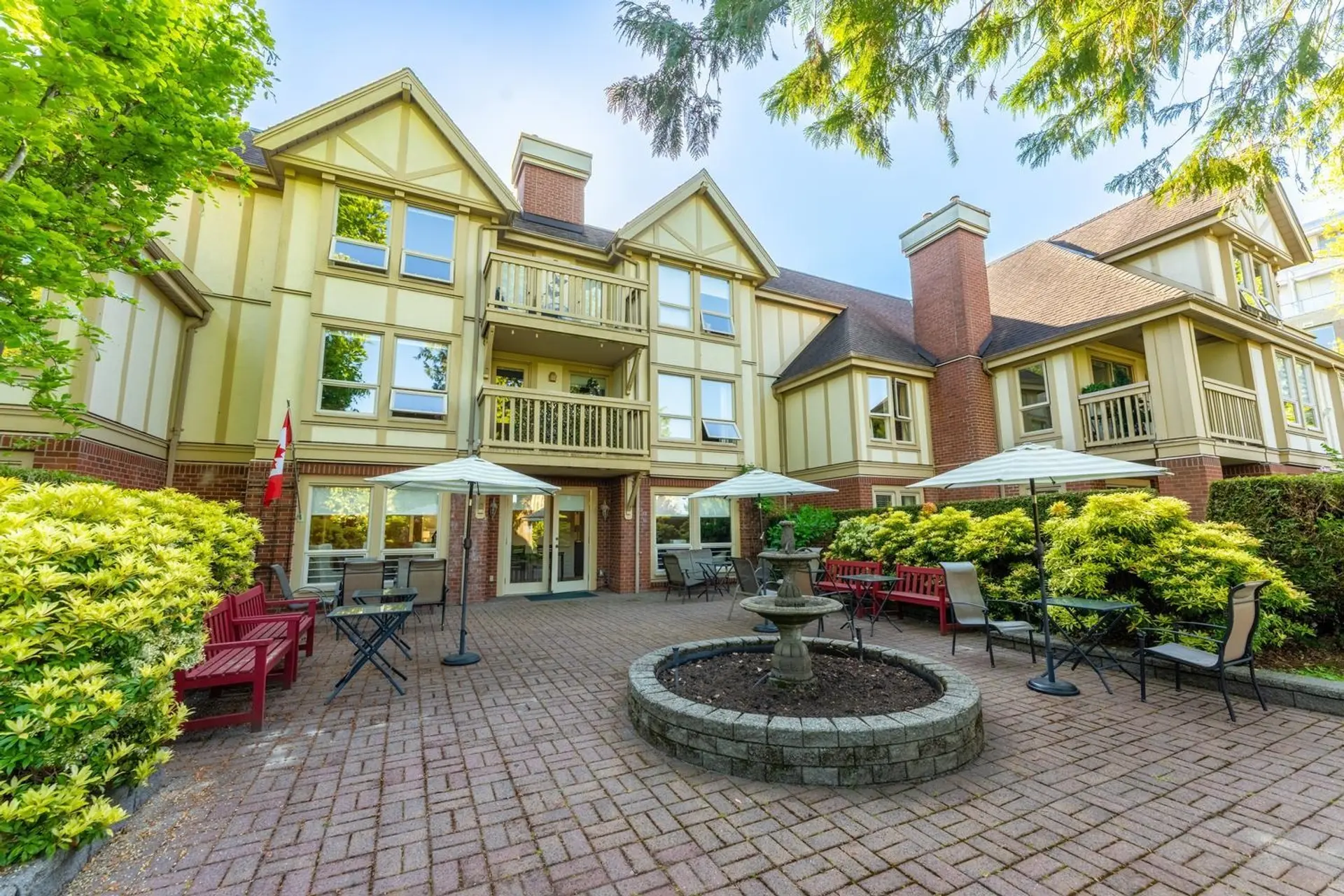 Property at #101 843 22nd Street, West Vancouver, BC