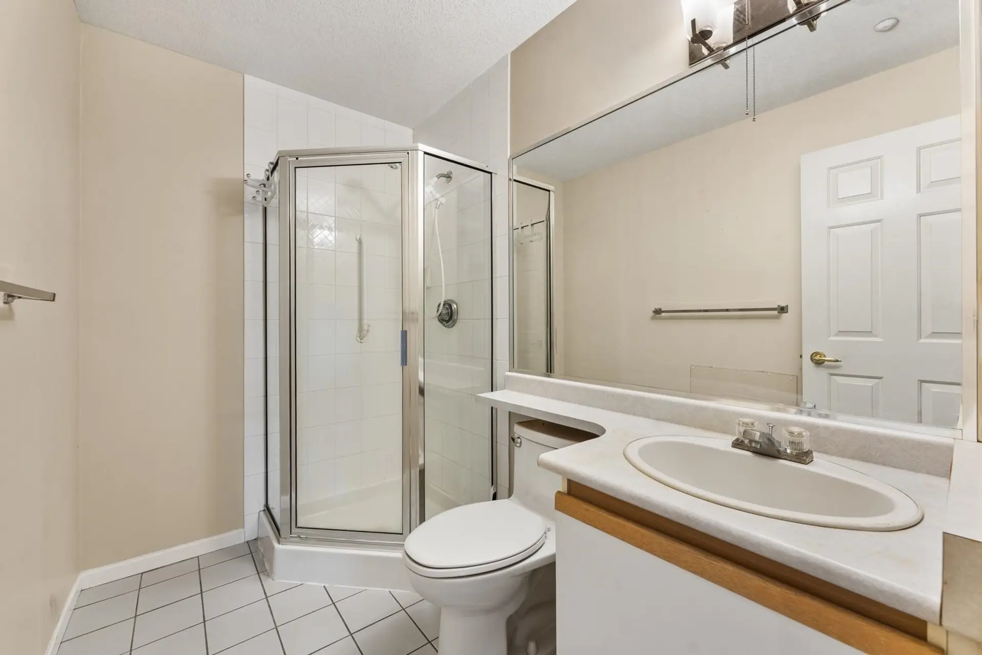 #101 843 22nd Street - Image 20