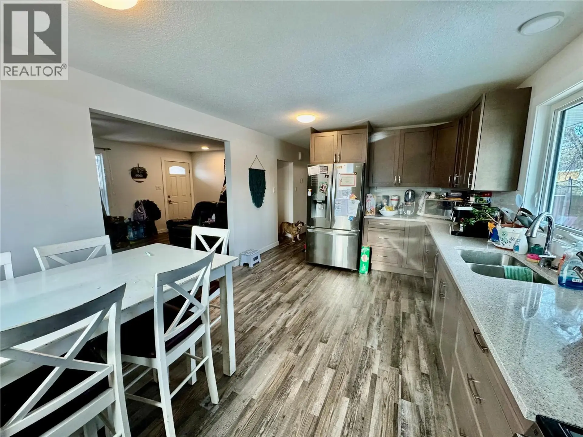 9120 8 Street - Image 5