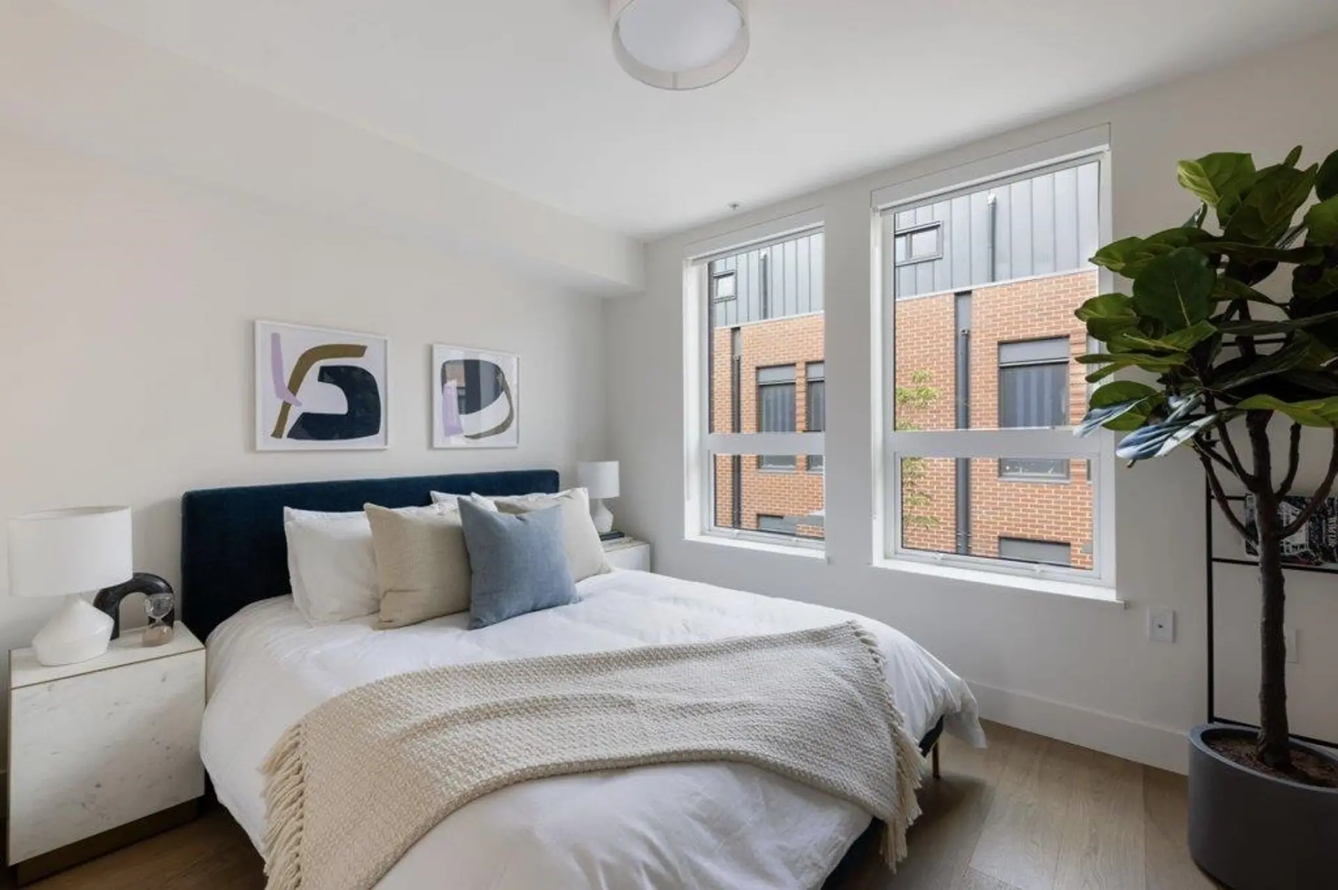 810 W 37th Avenue - Image 13