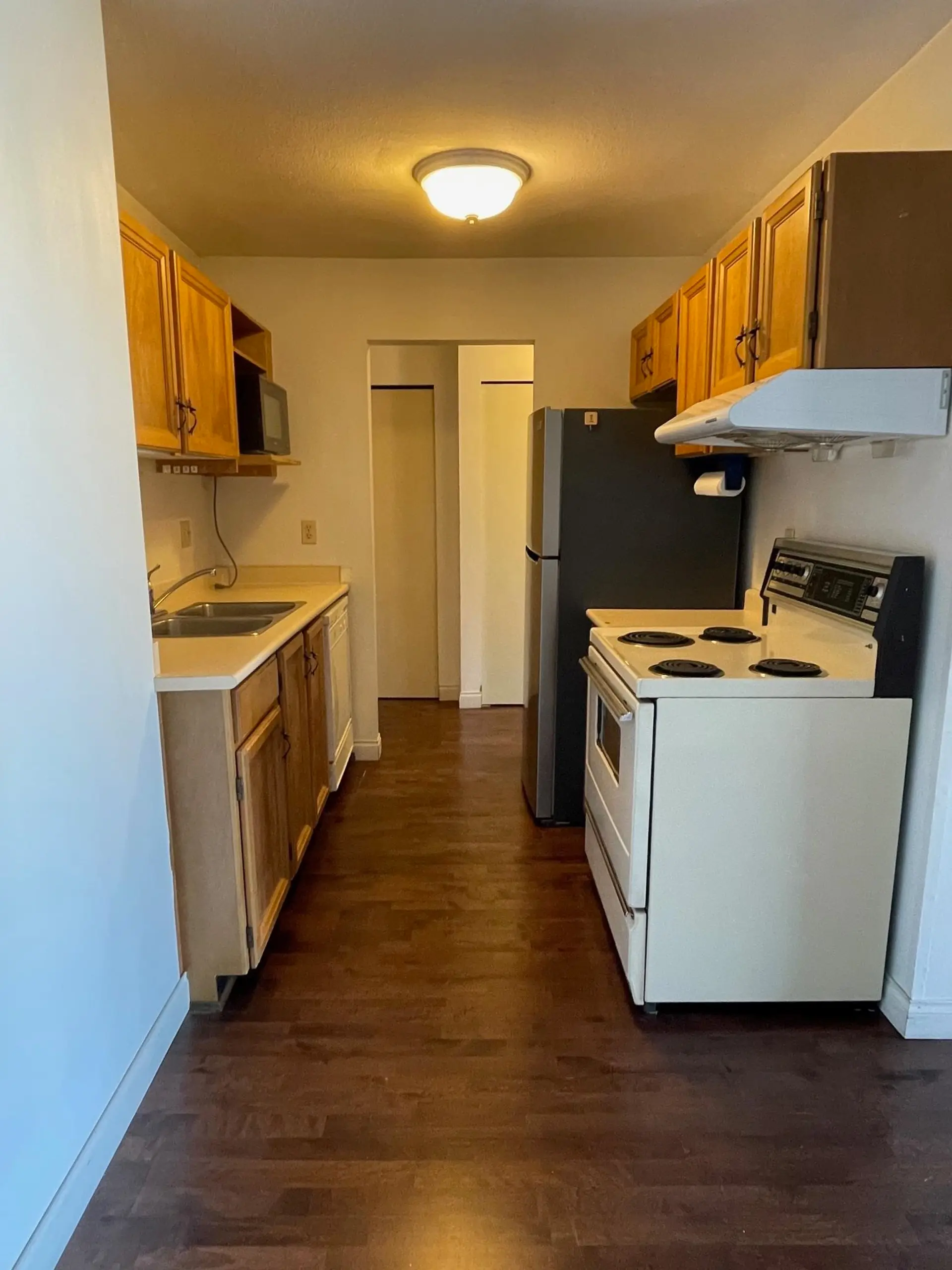 #219 8600 Ackroyd Road - Image 7
